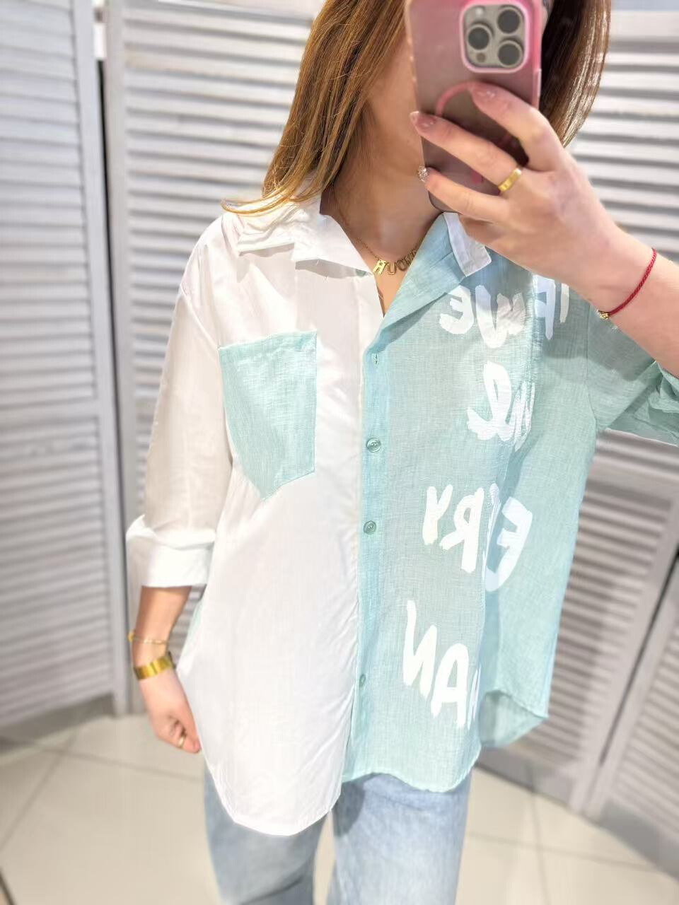 Wholesaler Victoria & Isaac - Oversize bicolors Writing shirt
