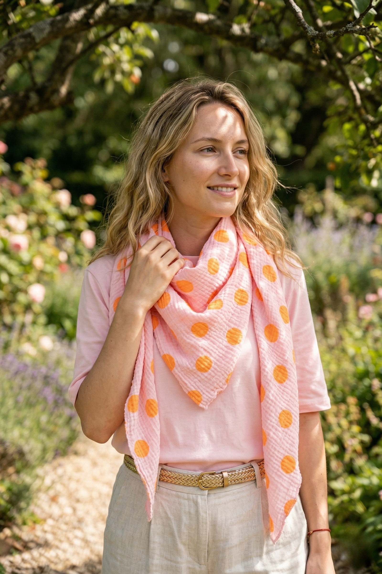 Grossiste Victoria & Isaac - Foulard pois 100% coton
