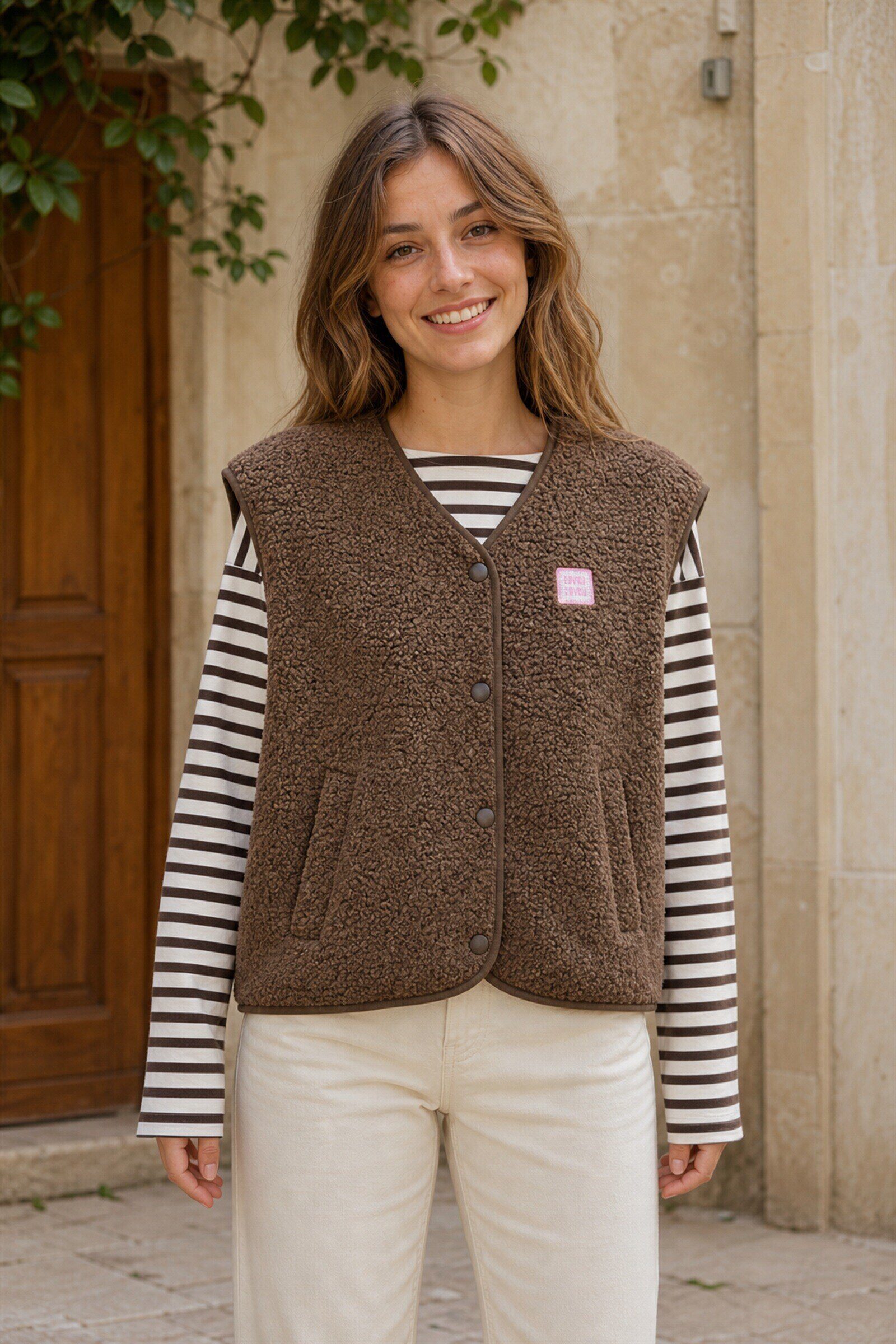 Grossiste Victoria & Isaac - Gilet mouton à pression