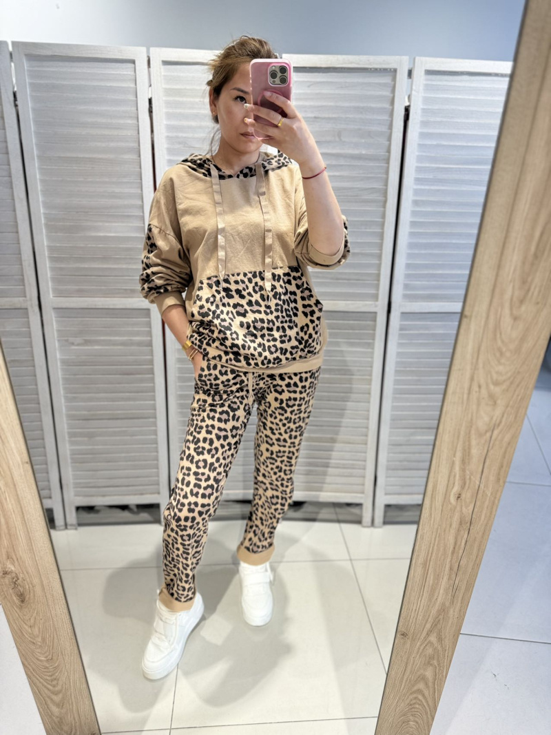 Wholesaler Victoria & Isaac - LEOPARD JOGGERS