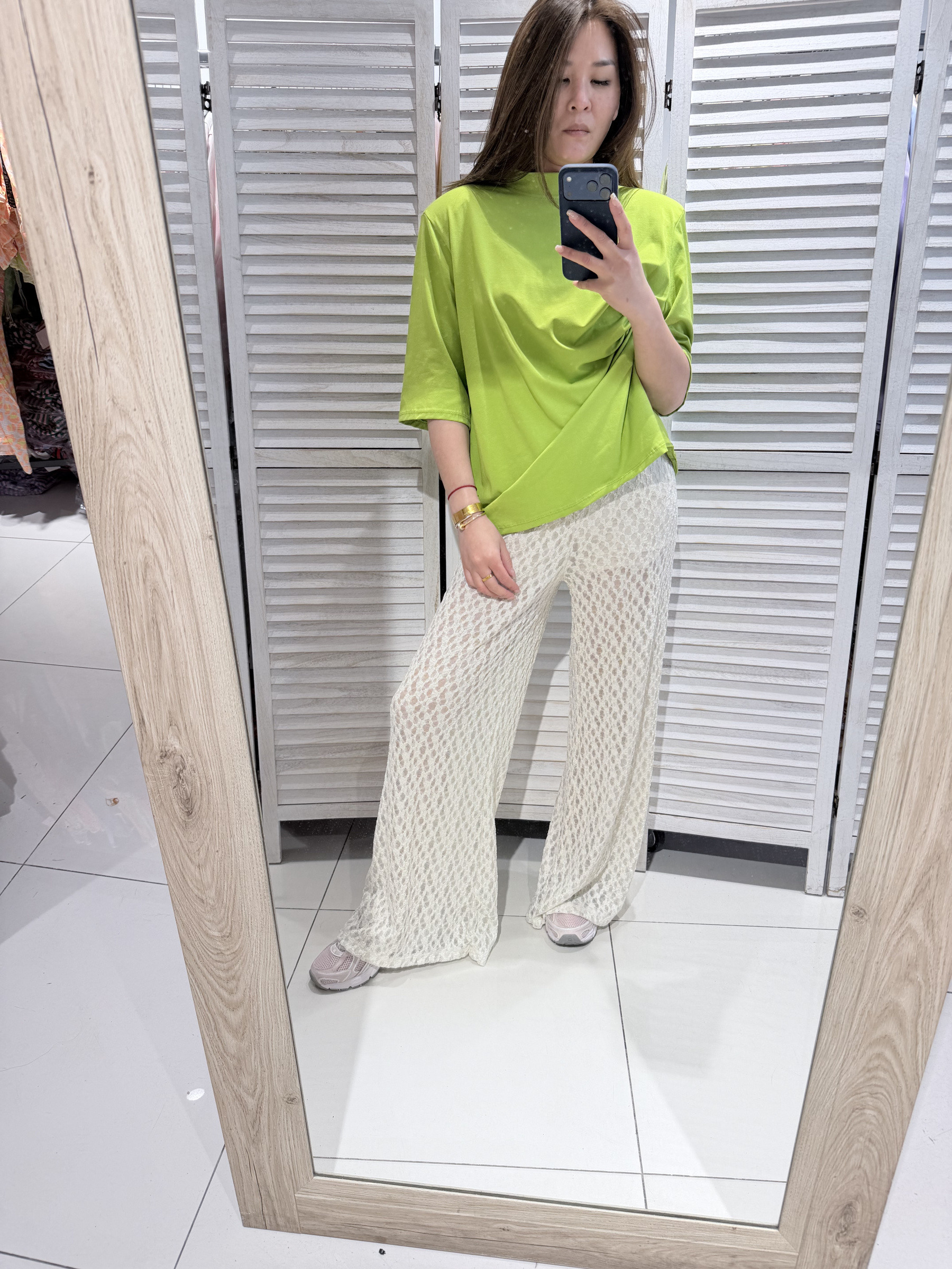 Wholesaler Victoria & Isaac - Long openwork trousers