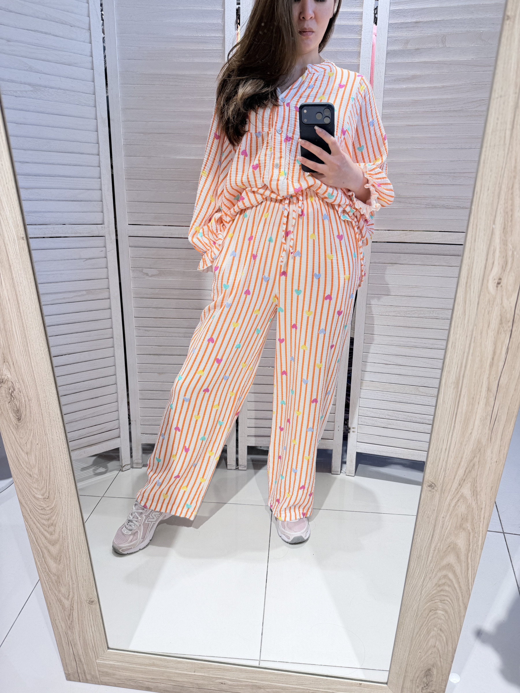 Wholesaler Victoria & Isaac - Heart print pants