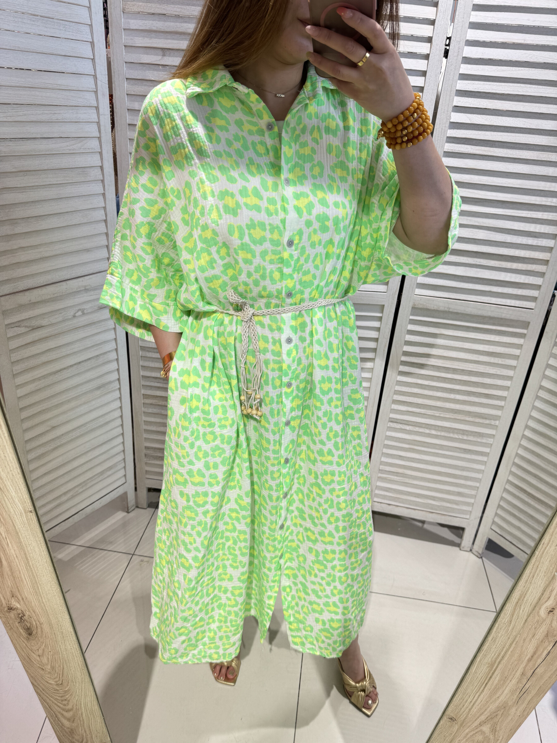 Wholesaler Victoria & Isaac - Long dress with wide sleeves