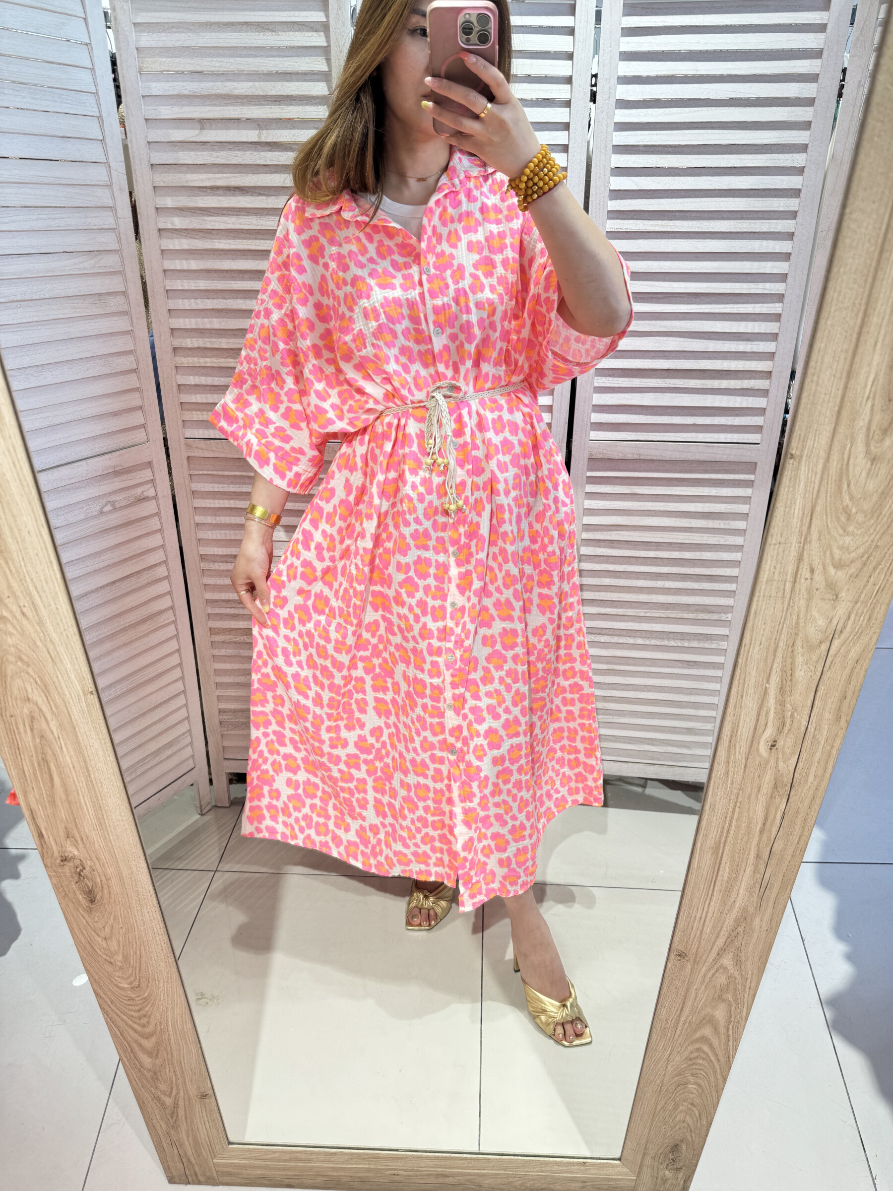 Wholesaler Victoria & Isaac - Light maximum to animal print dress