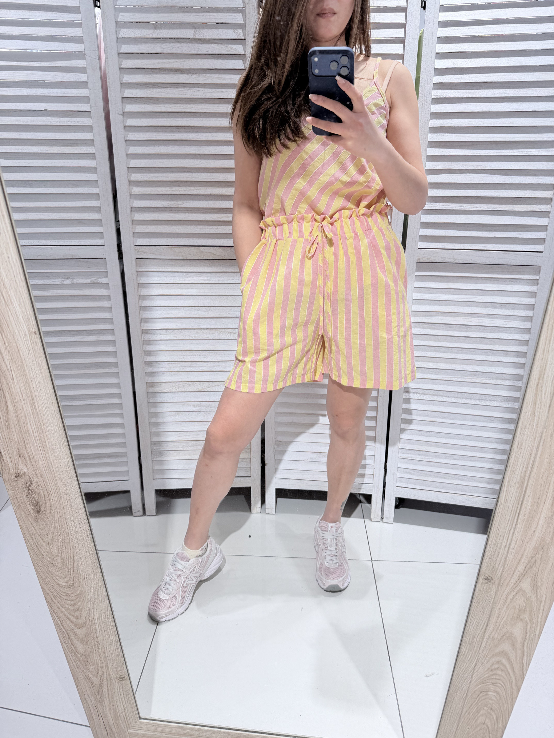 Wholesaler Victoria & Isaac - Striped 100% cotton shorts