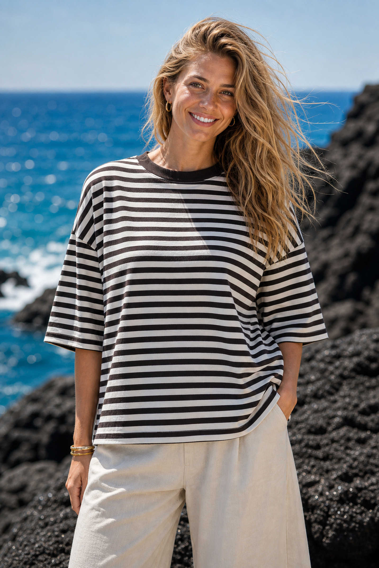 Wholesaler Victoria & Isaac - Striped tie-back T-shirt