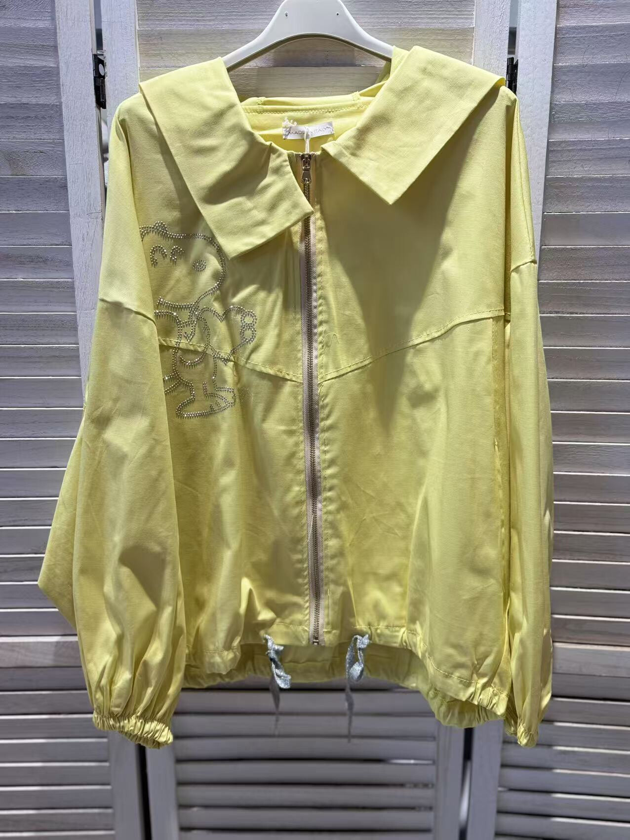 Wholesaler Victoria & Isaac - Oversize jacket Strase jewelry