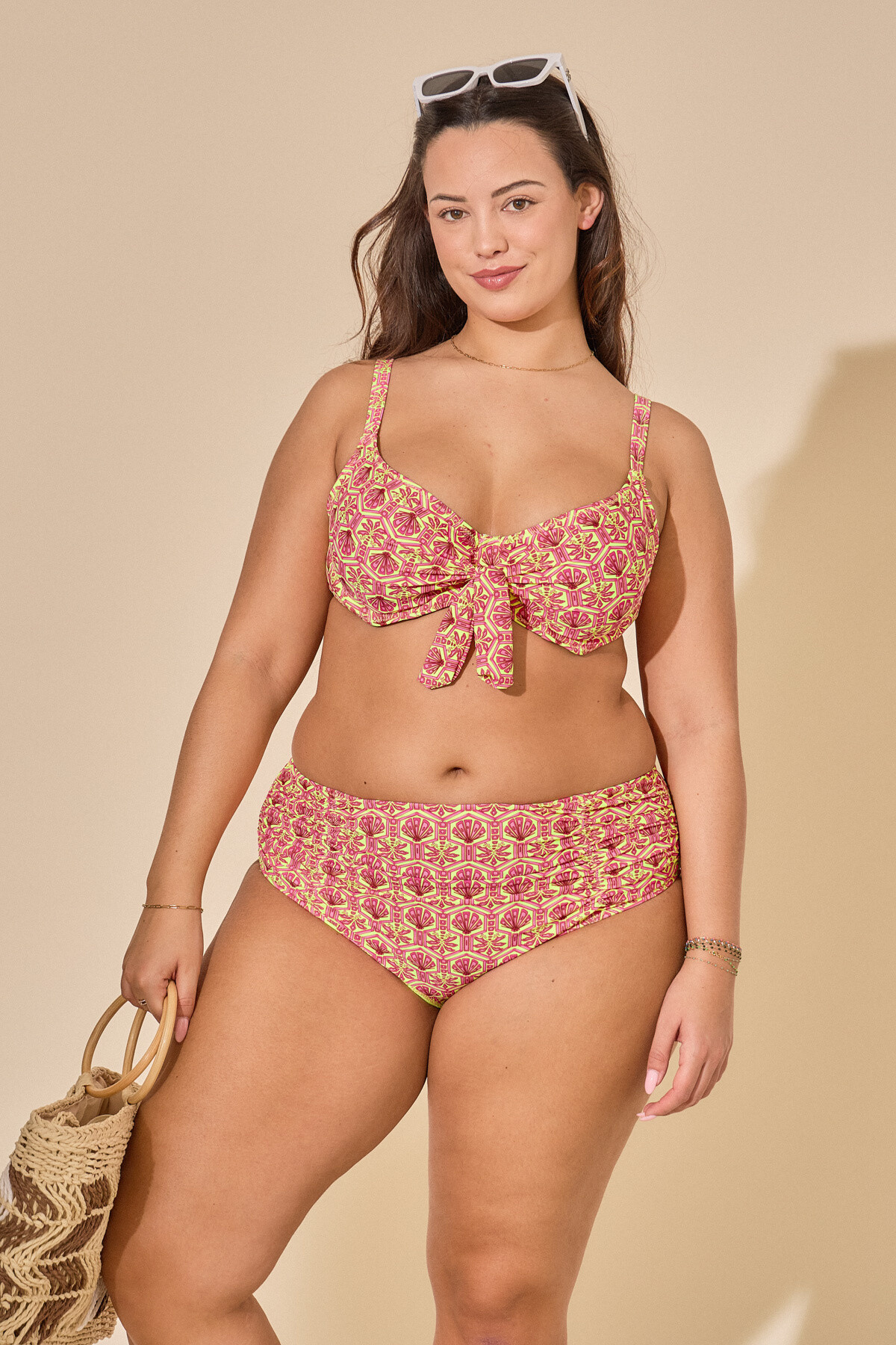 Grossiste Vidoya Swimwear - Bikini brassière avec le bas en taille haute drapé à l'avant style élégant