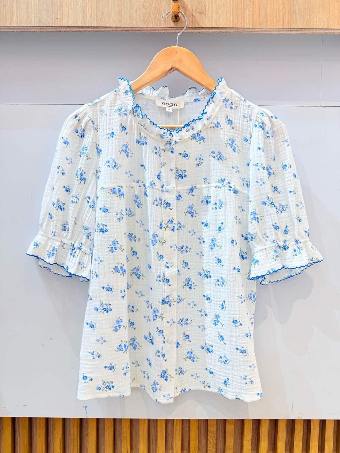 Wholesaler VIViCHY GRANDE TAILLE - Short sleeve shirt with flower print in large size