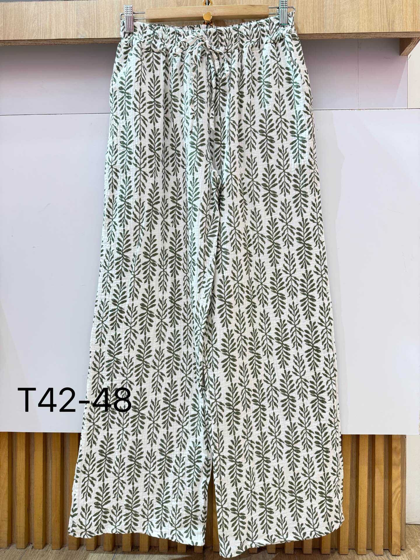Wholesaler VIViCHY GRANDE TAILLE - Large cotton gauze size pants with printed leaves pockets