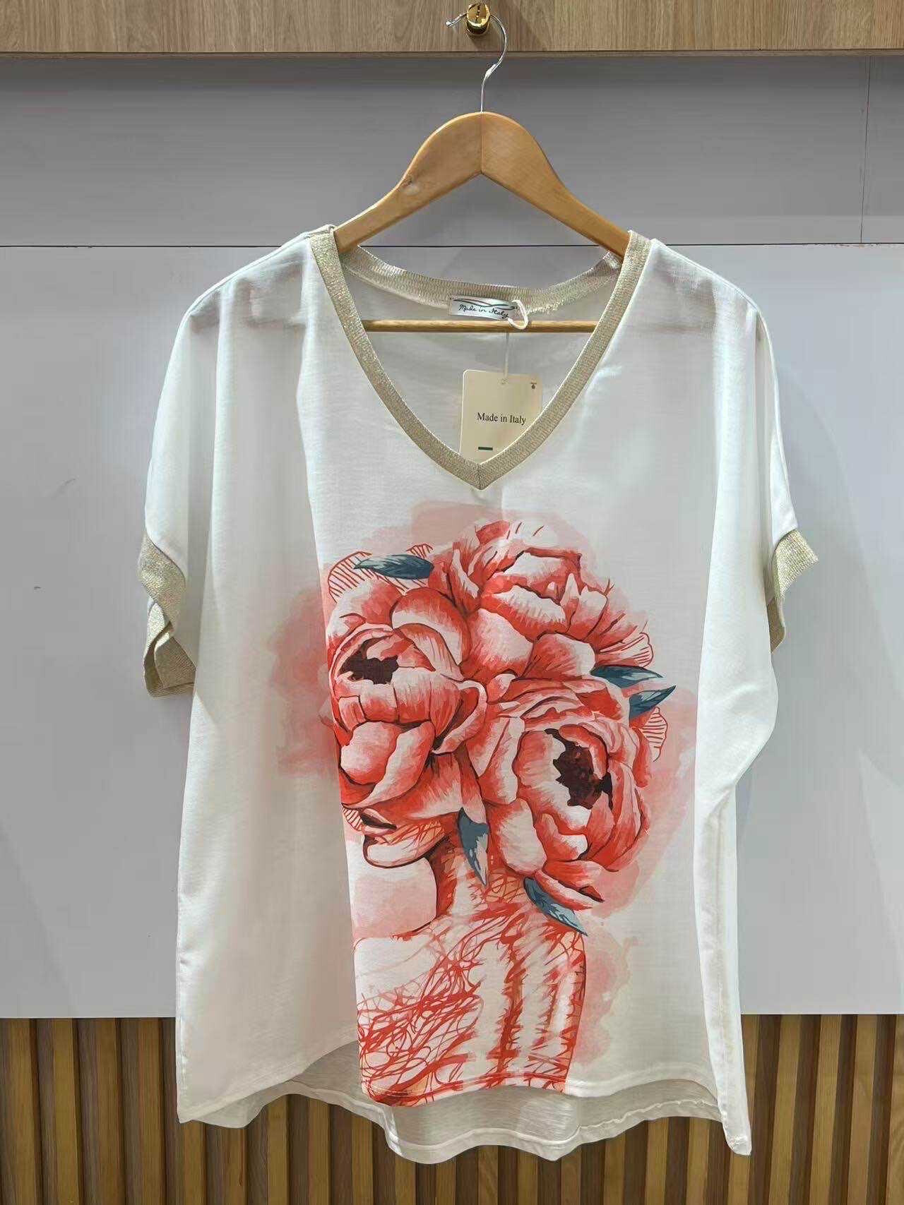 Wholesaler VIViCHY GRANDE TAILLE - Golden V-neck t-shirt. With large print