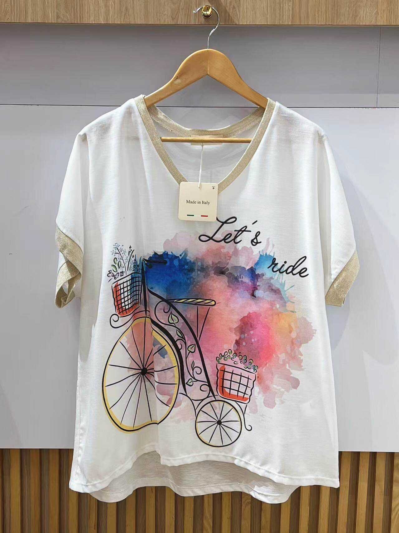 Wholesaler VIViCHY GRANDE TAILLE - Golden V-neck t-shirt. With large print
