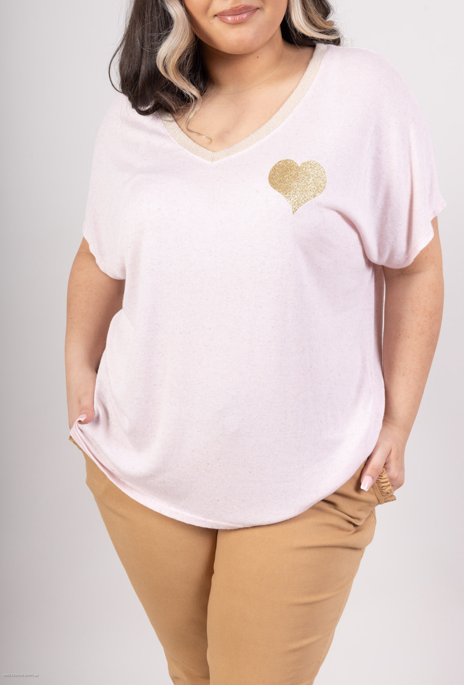 Wholesaler VIViCHY GRANDE TAILLE - Large size t-shirt with linen fibers, heart print