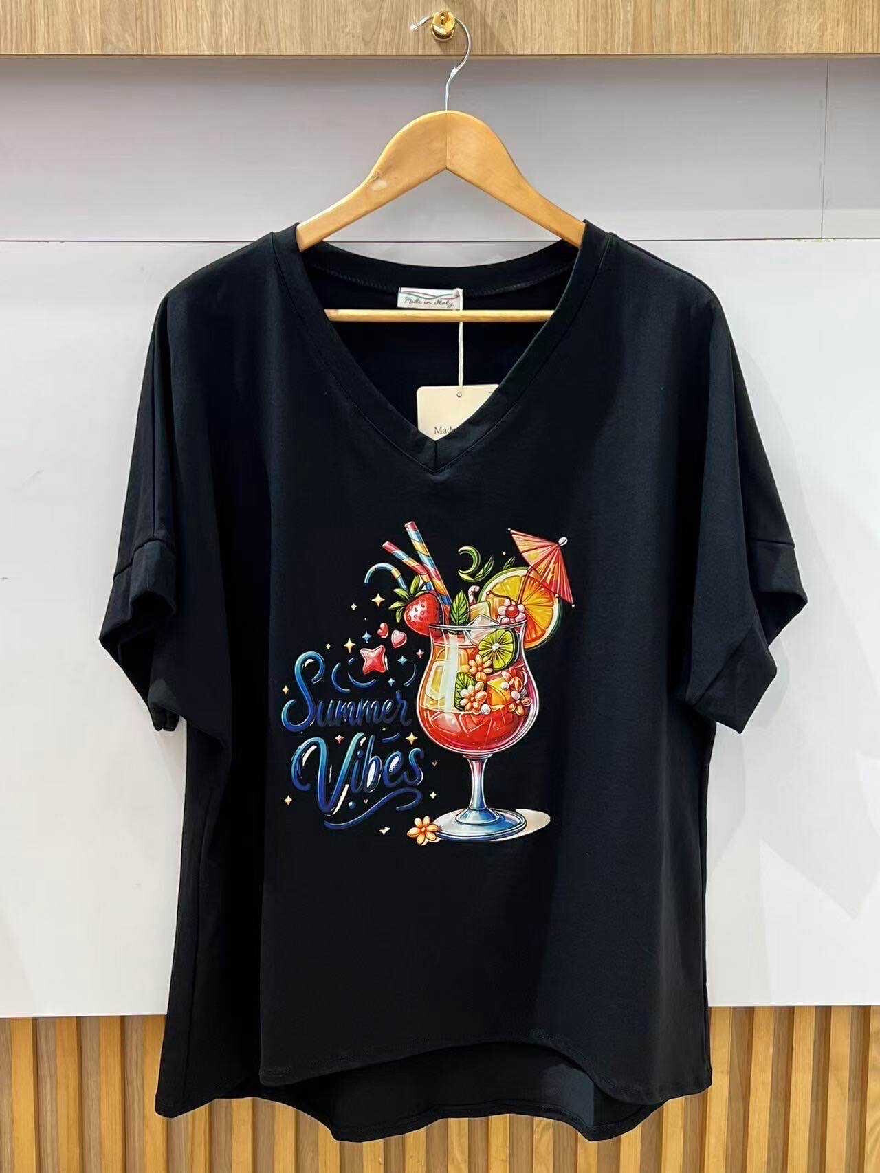 Wholesaler VIViCHY GRANDE TAILLE - Large V-neck t-shirt, with print
