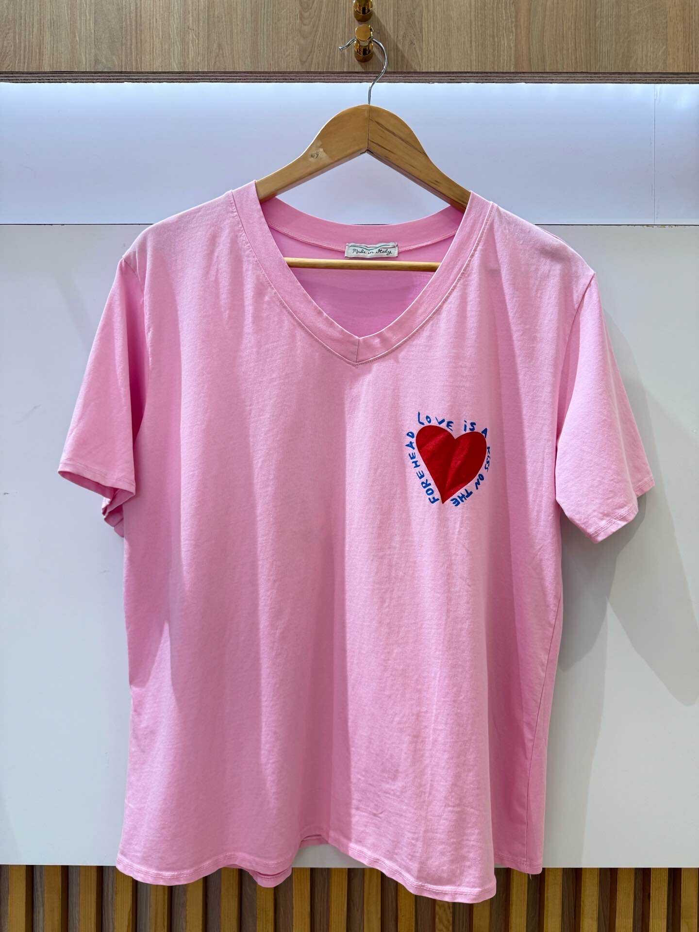 Wholesaler VIViCHY GRANDE TAILLE - Large size t-shirt, with love heart print