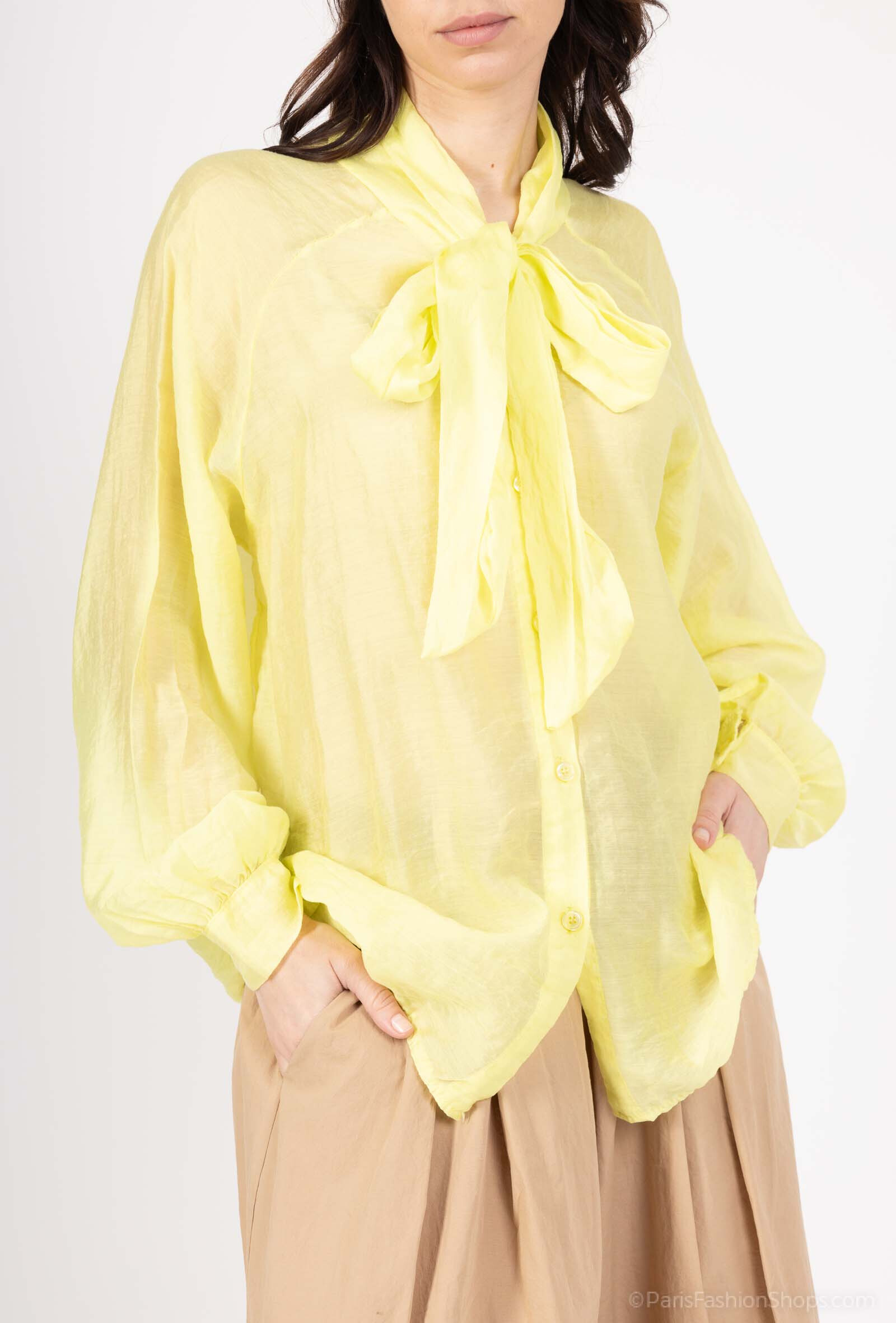 Wholesaler VIVICHY - Shirt with a bow tie