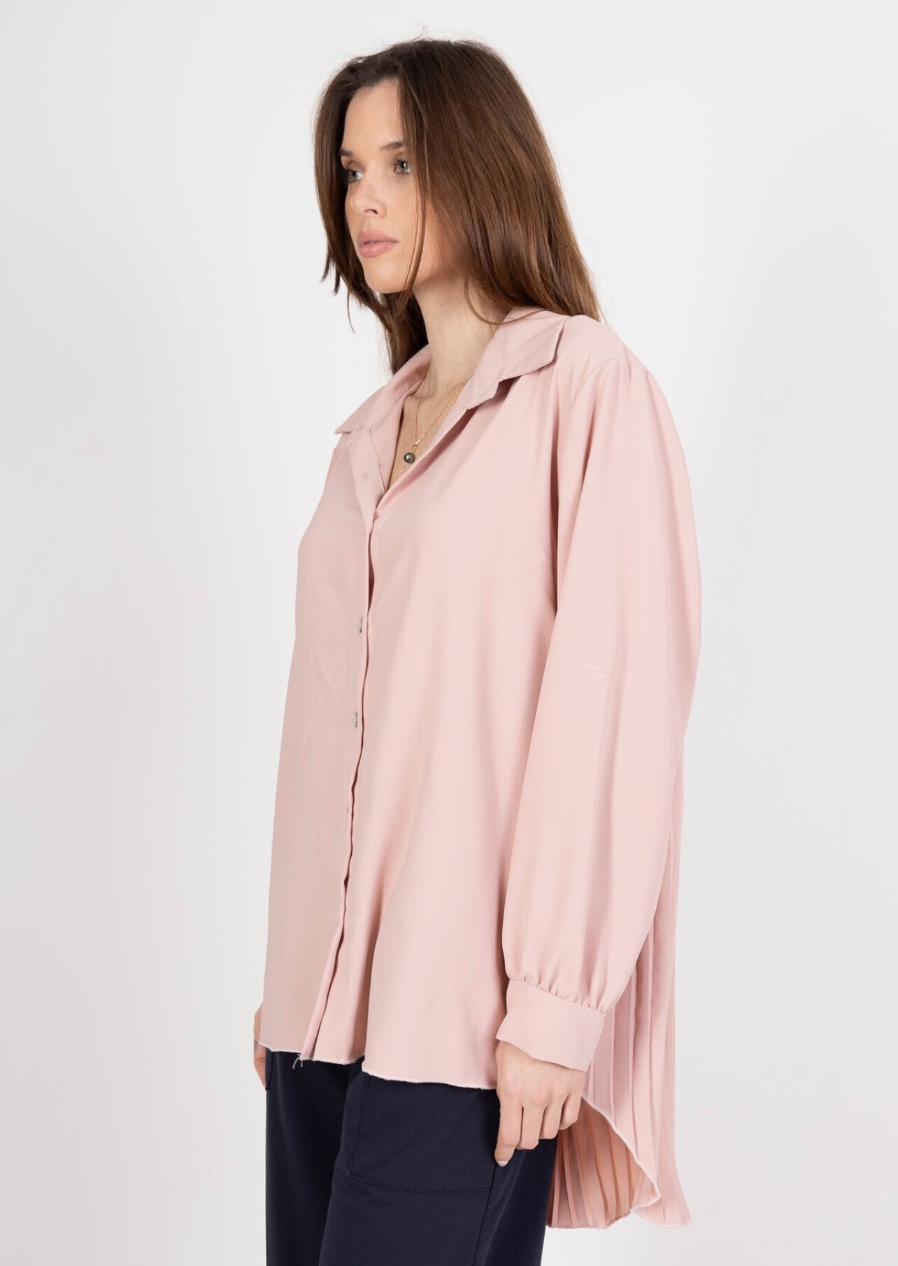 Grossiste VIVICHY - Chemise manches longues, plissé dans le dos