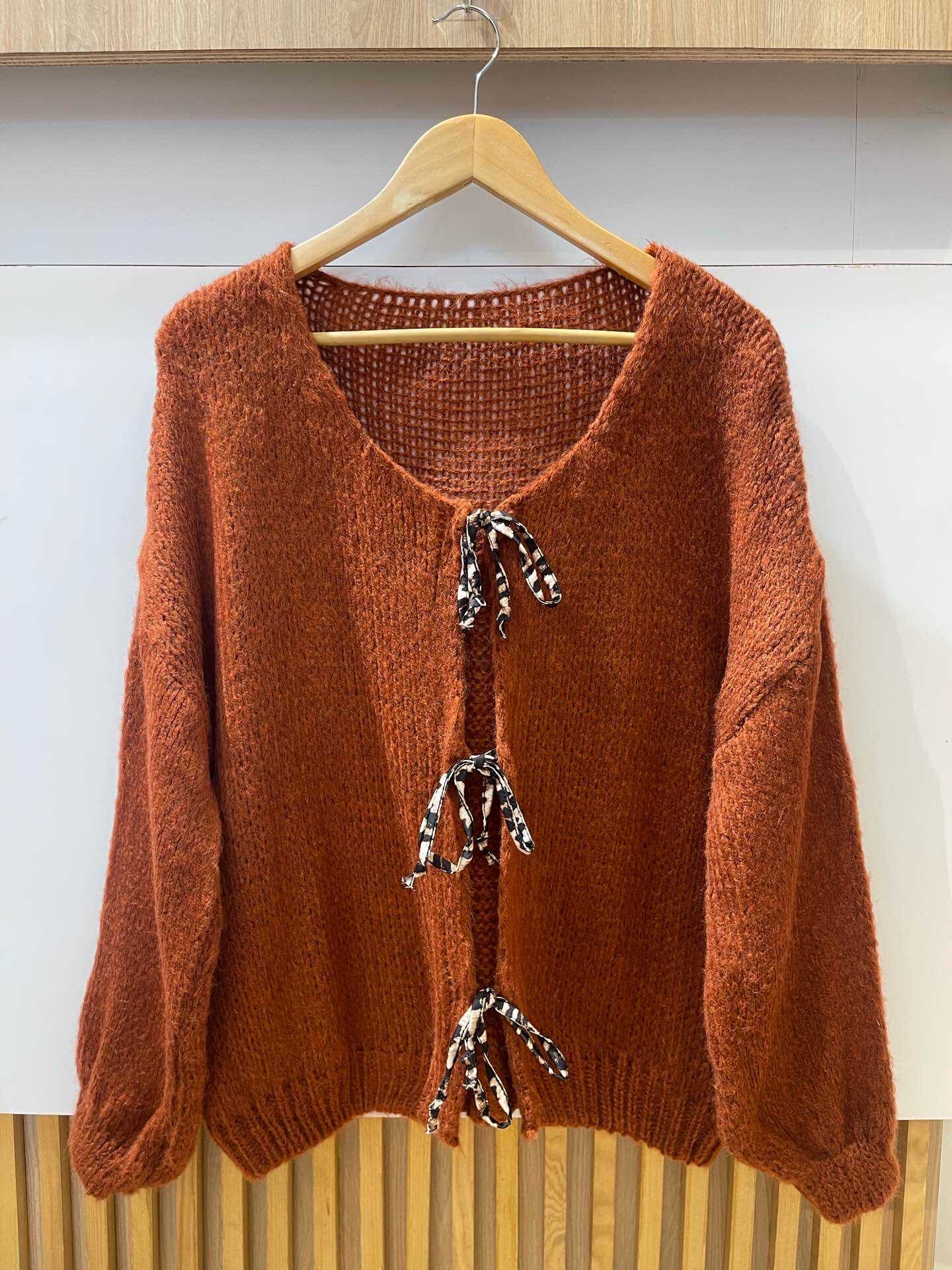 Wholesaler VIVICHY - Leopard knot sweater