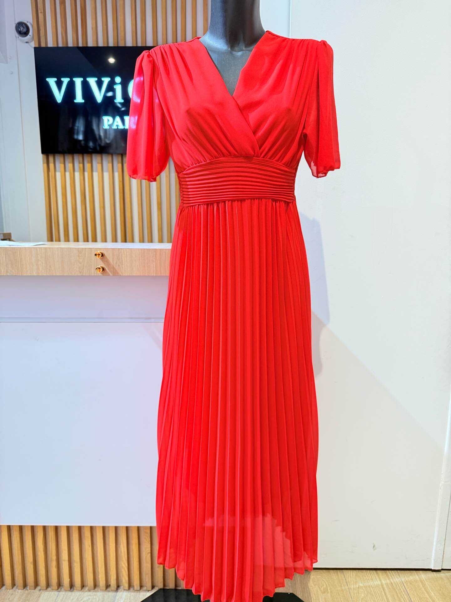Mayorista VIVICHY - Vestido largo plisado con forro