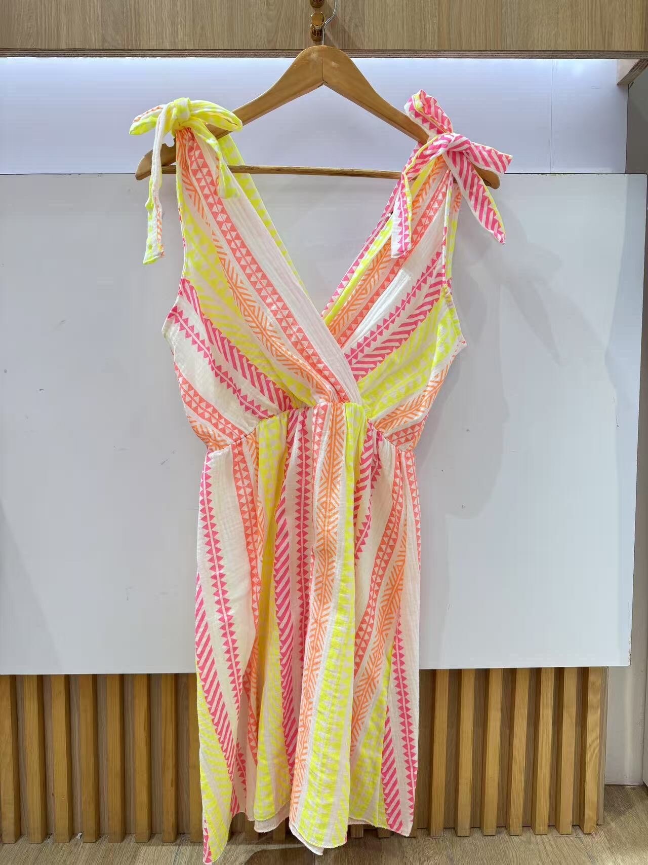 Mayorista VIVICHY - Vestido de gasa de algodón corto con patrones de zigzag