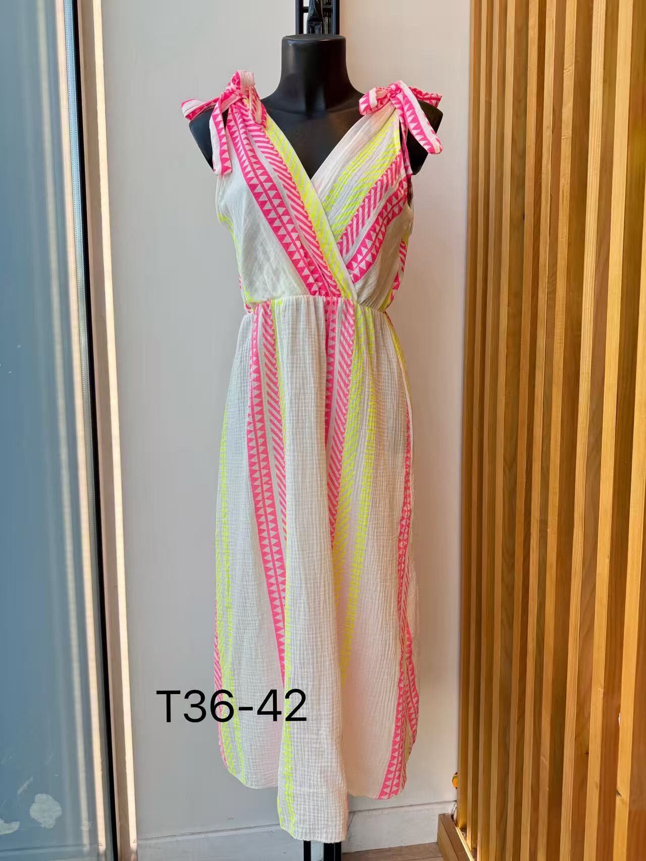 Wholesaler VIVICHY - Long cotton gauze dress with print