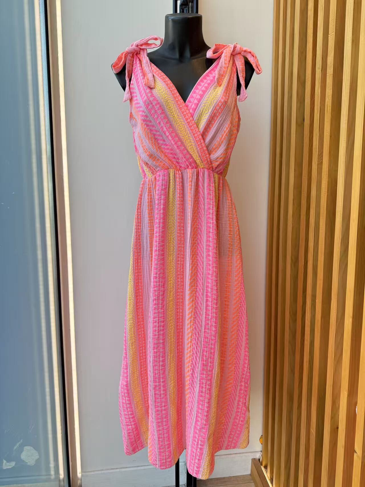 Mayorista VIVICHY - Vestido largo de algodón con estampado