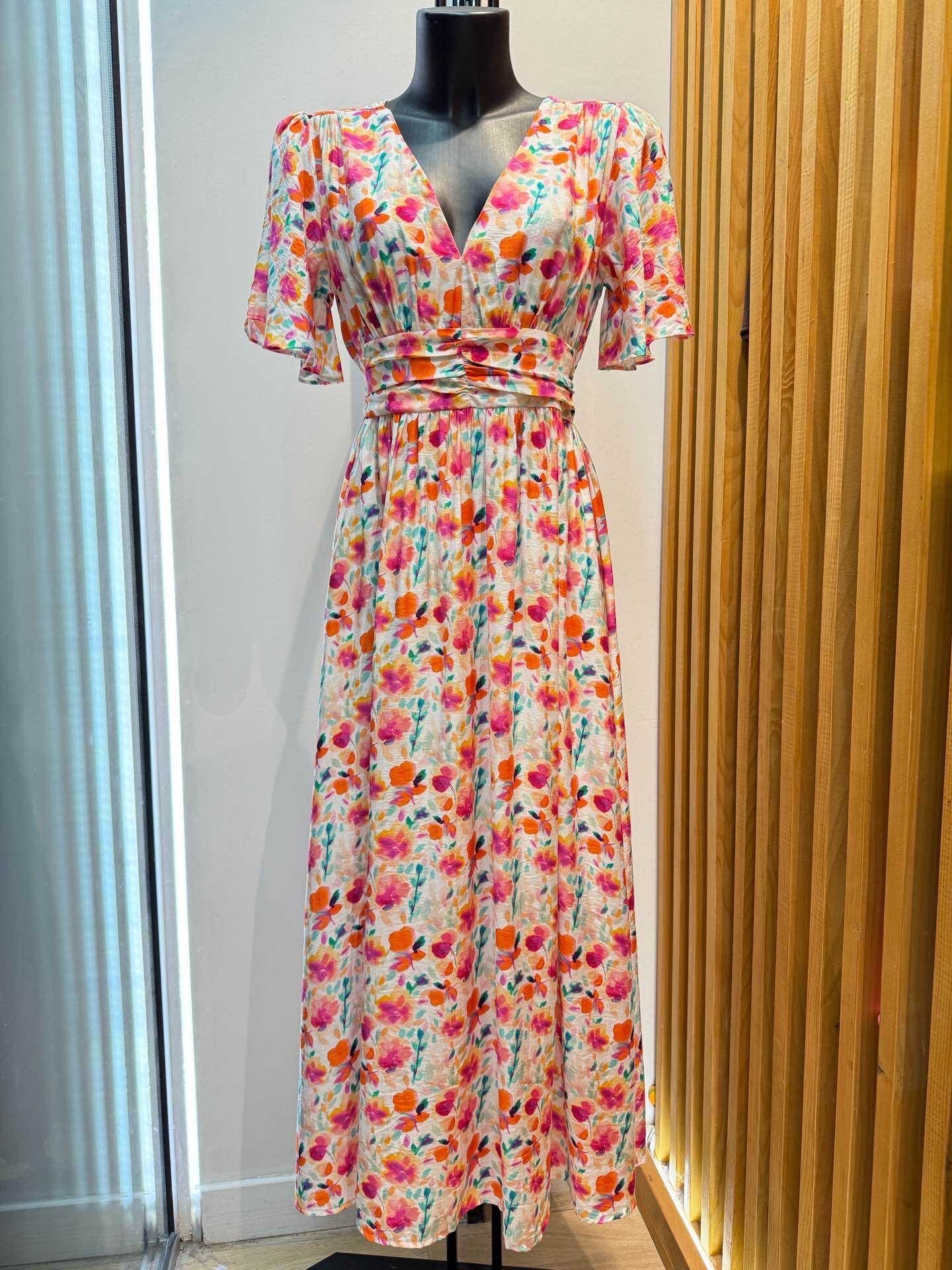 Wholesaler VIVICHY - Long dress with flowery patterns
