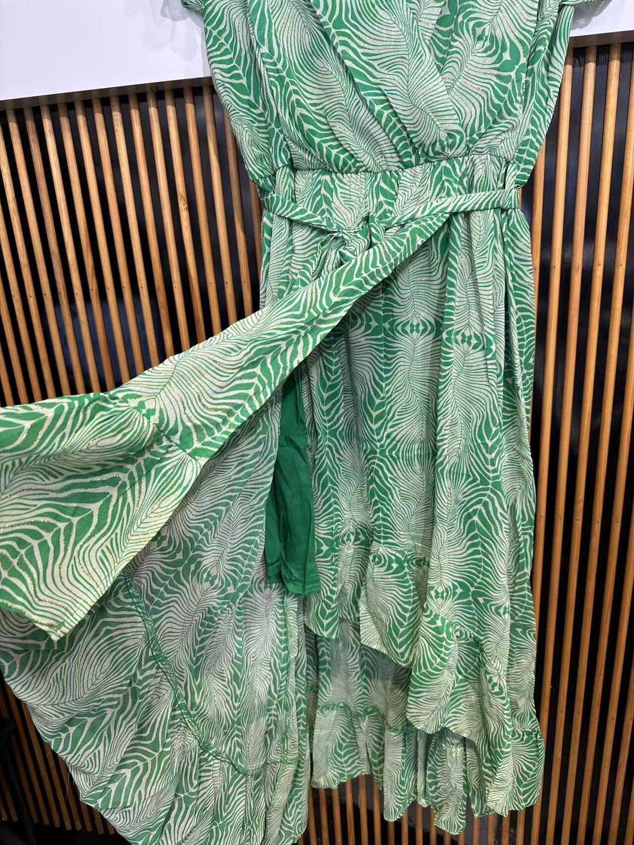Wholesaler VIVICHY - dress
