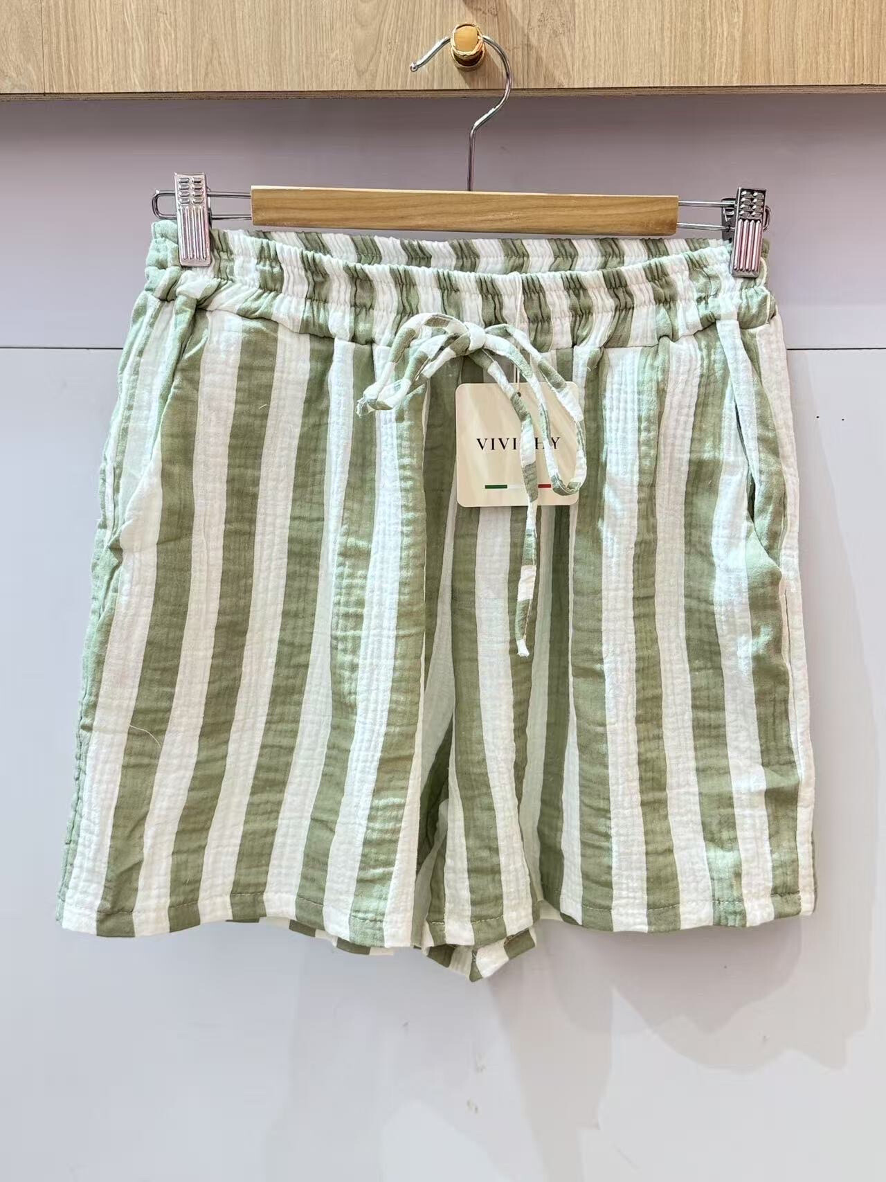 Großhändler VIVICHY - Gestreifte Baumwollshorts