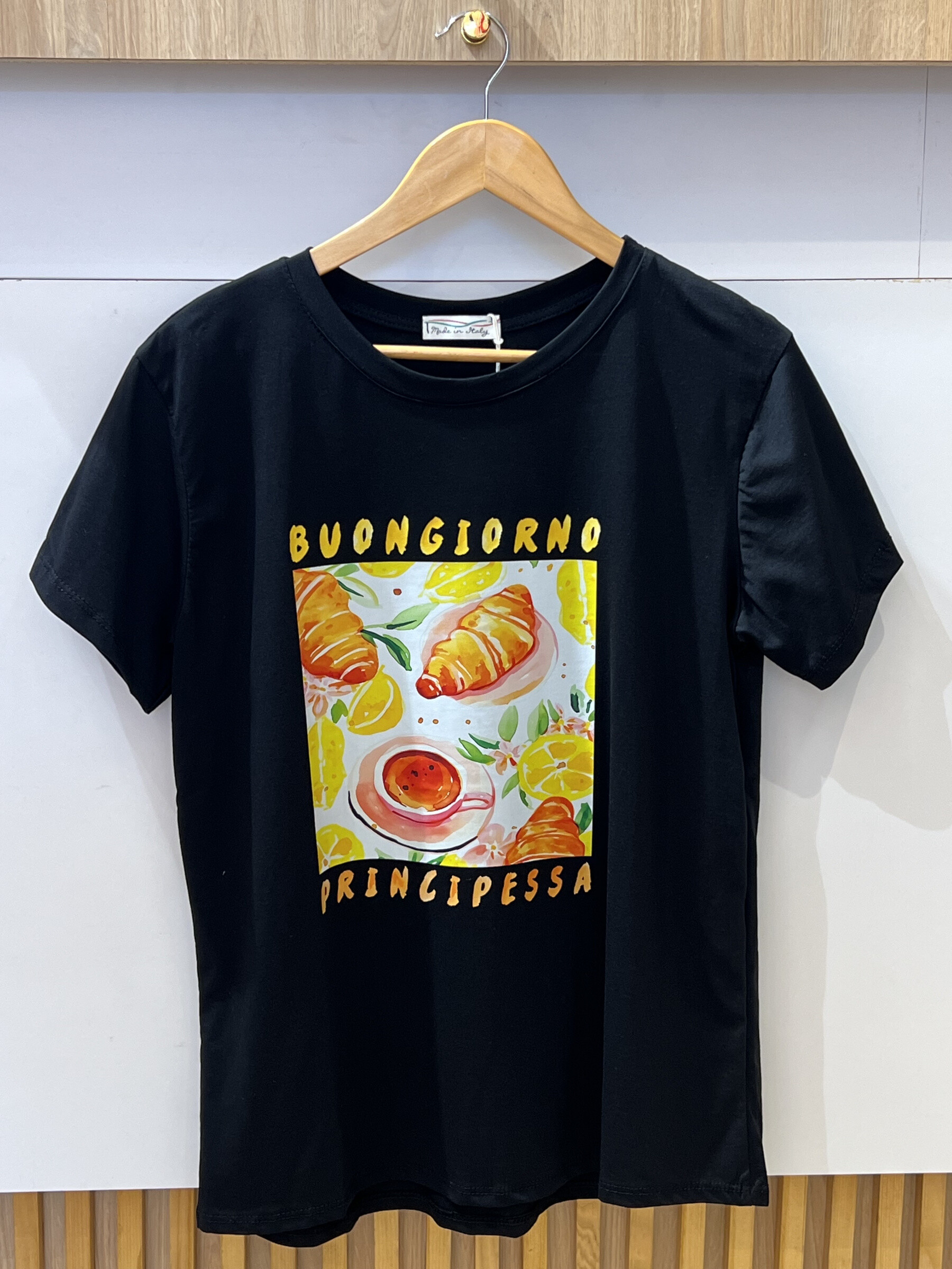Wholesaler VIVICHY - T-shirt with breakfast print