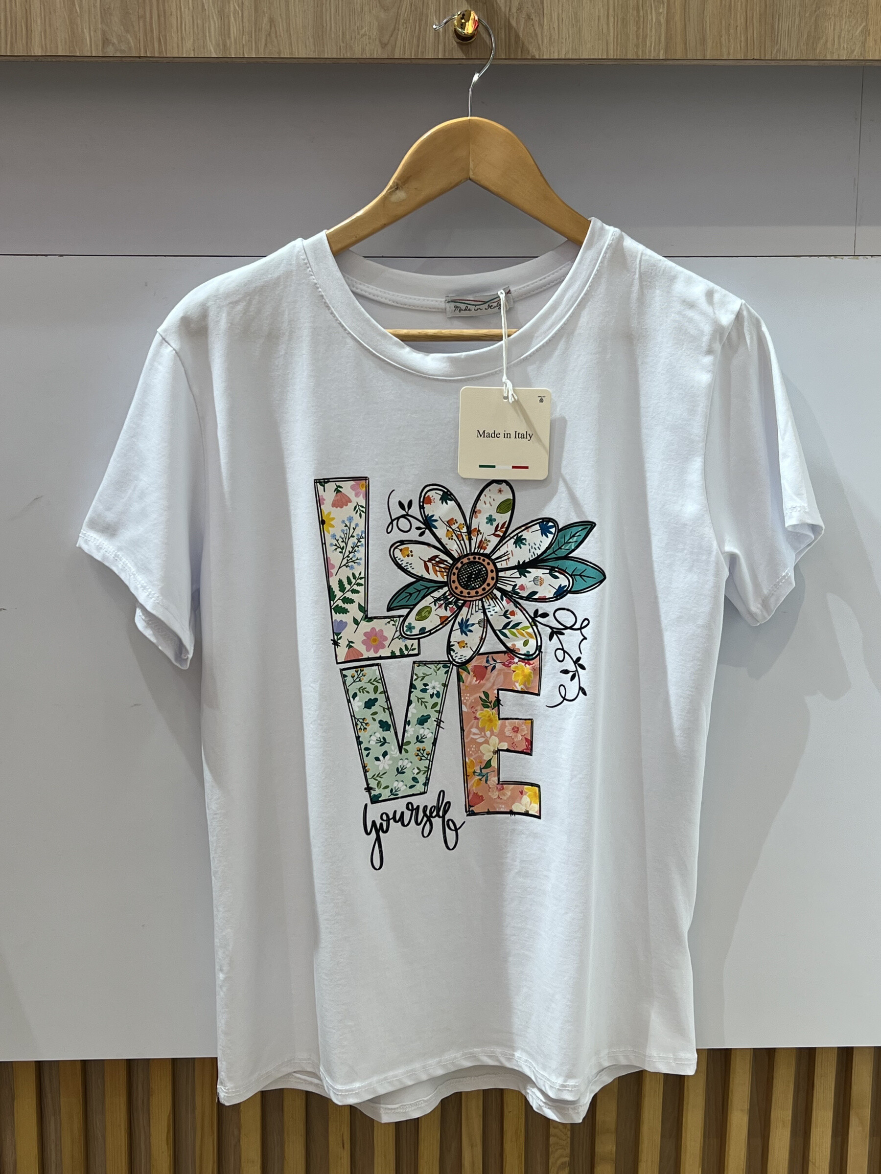 Wholesaler VIVICHY - T-shirt with Love Print
