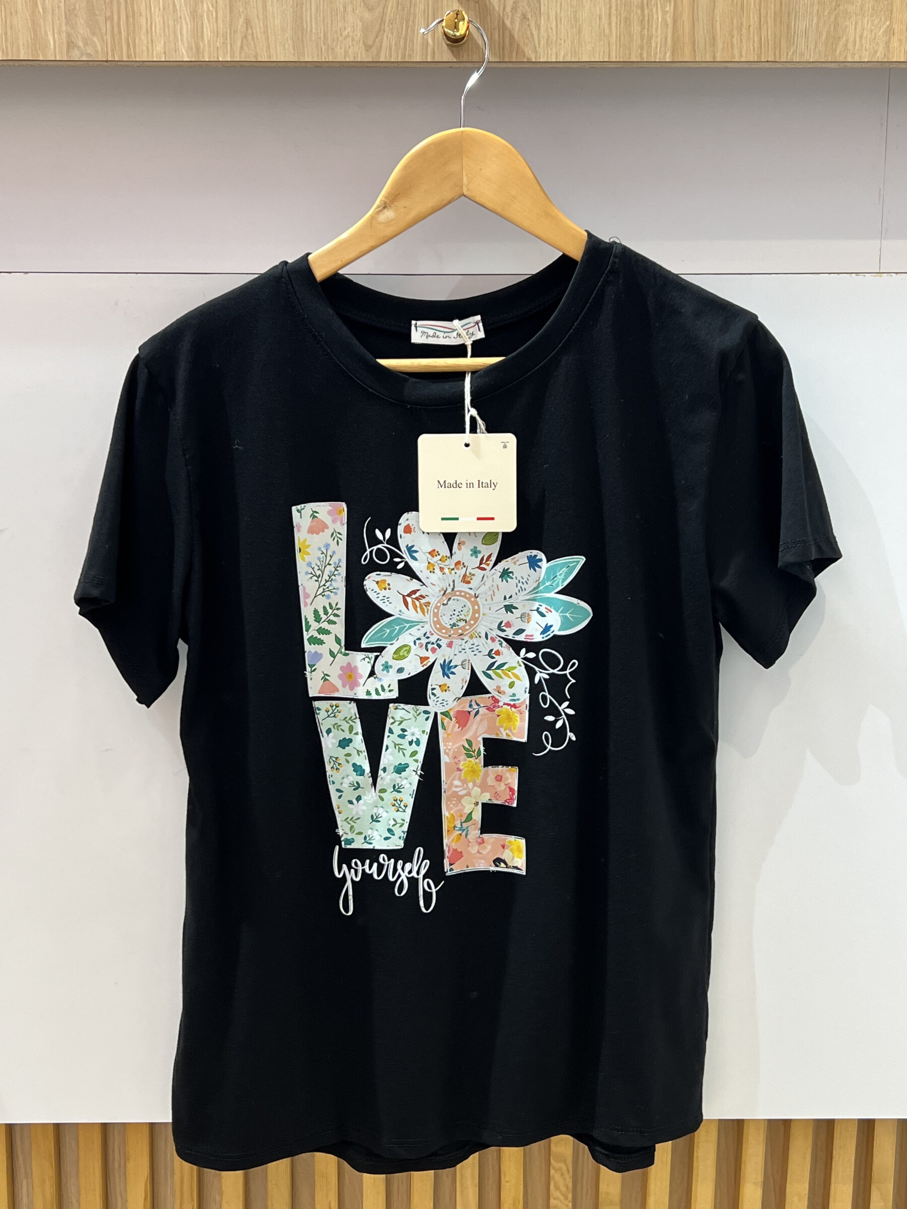 Wholesaler VIVICHY - T-shirt with Love Print