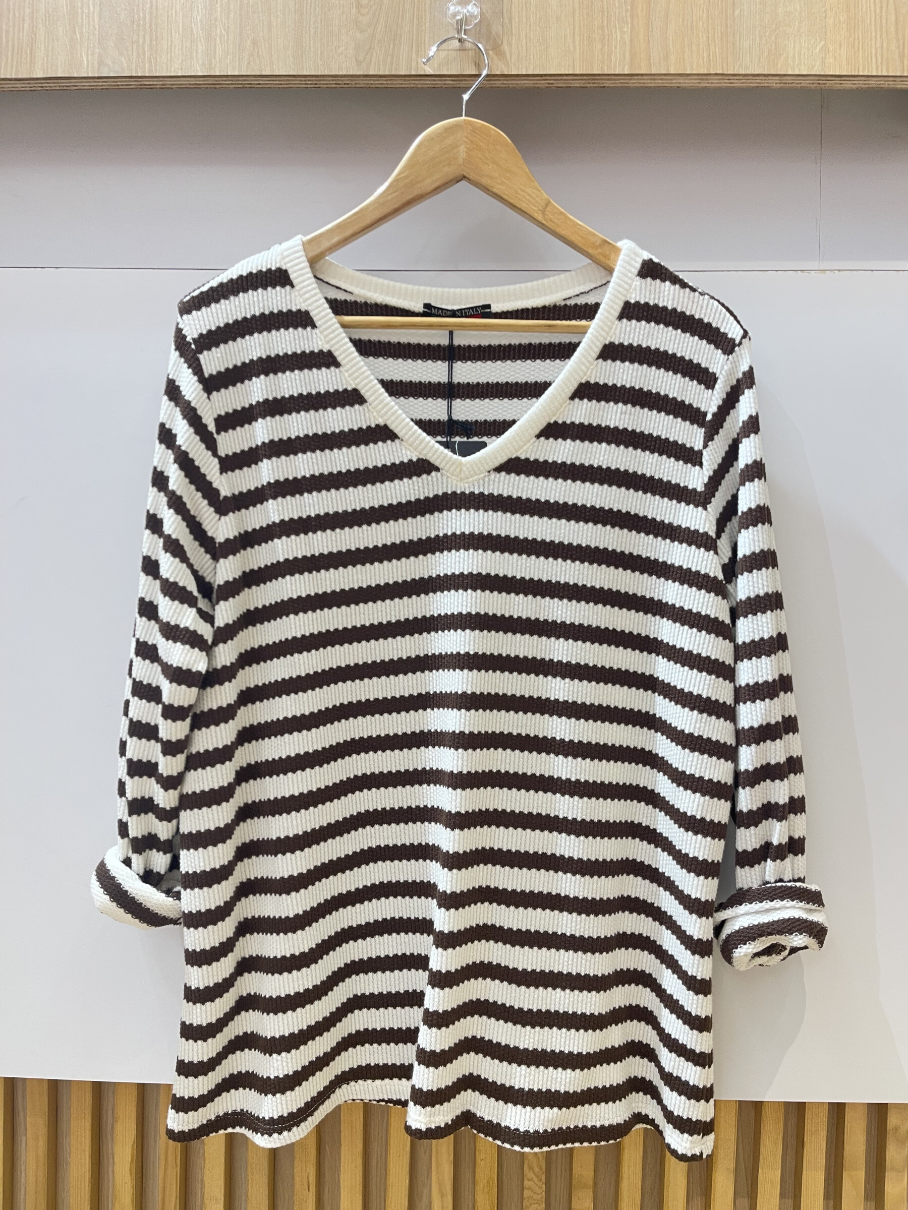 Wholesaler VIVICHY - V NECK TOP. LONG SLEEVES