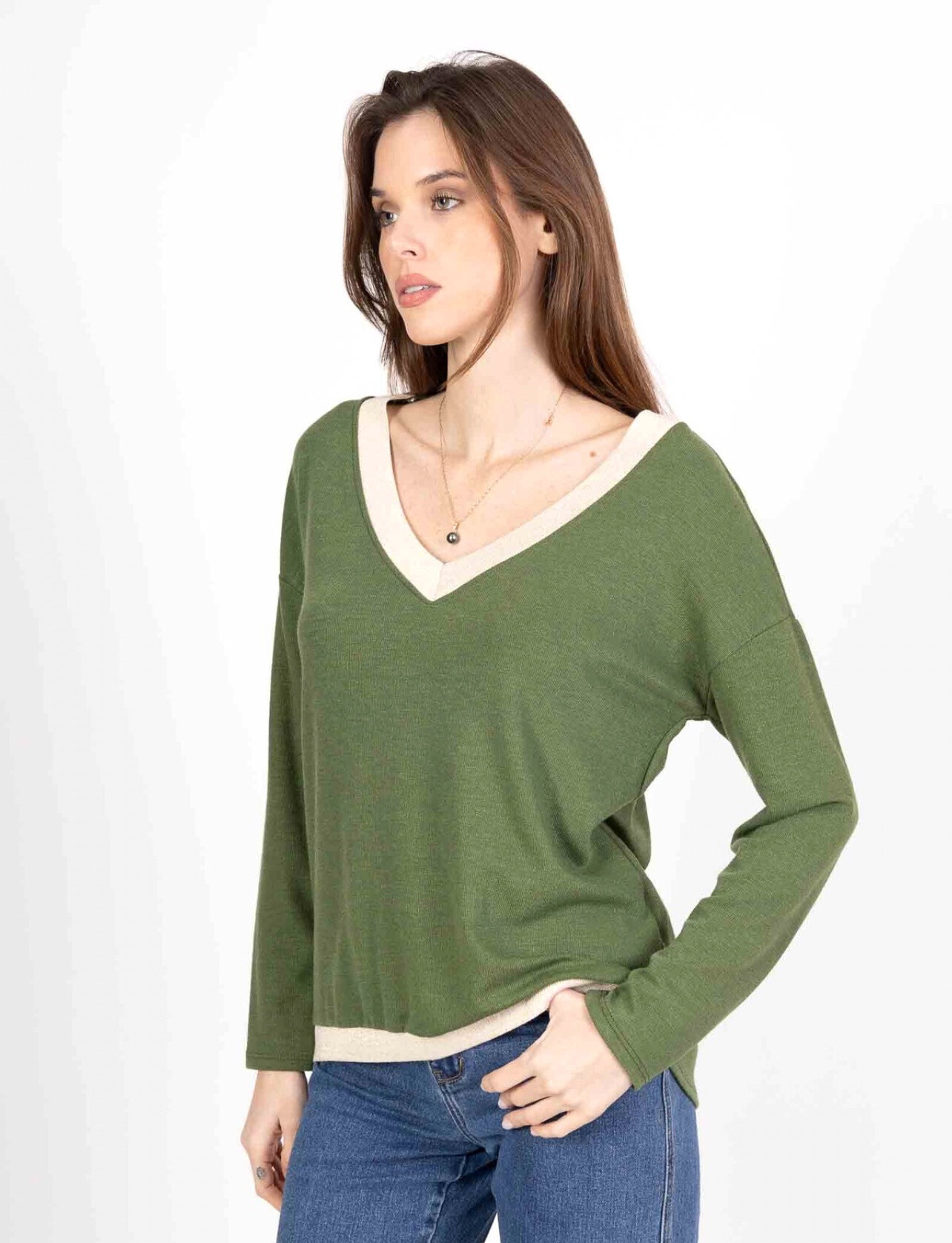 Wholesaler VIVICHY - Top V -neck in gold