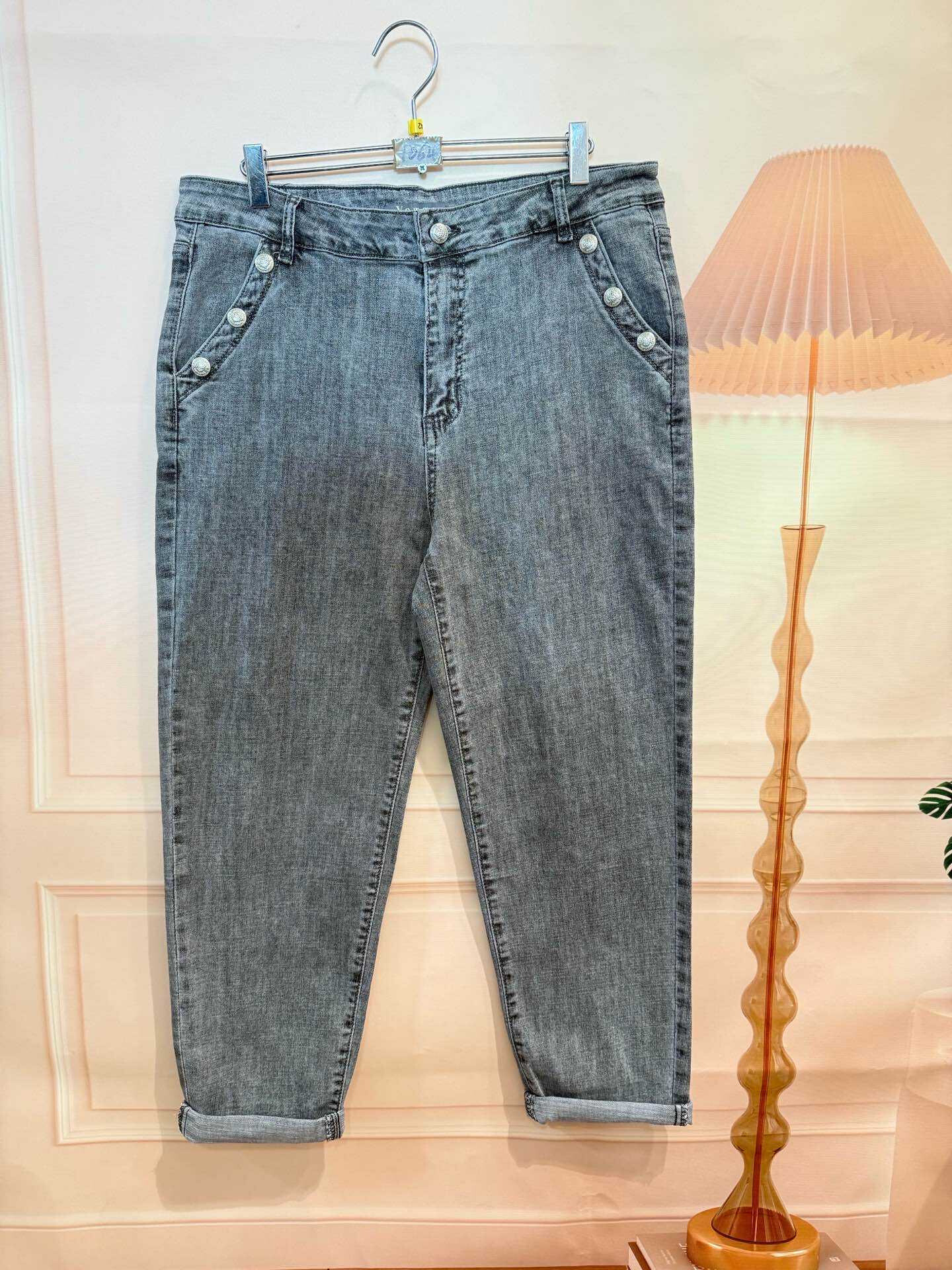 Wholesaler VOGGO - Mom fit jeans - Gray with buttons - Large size