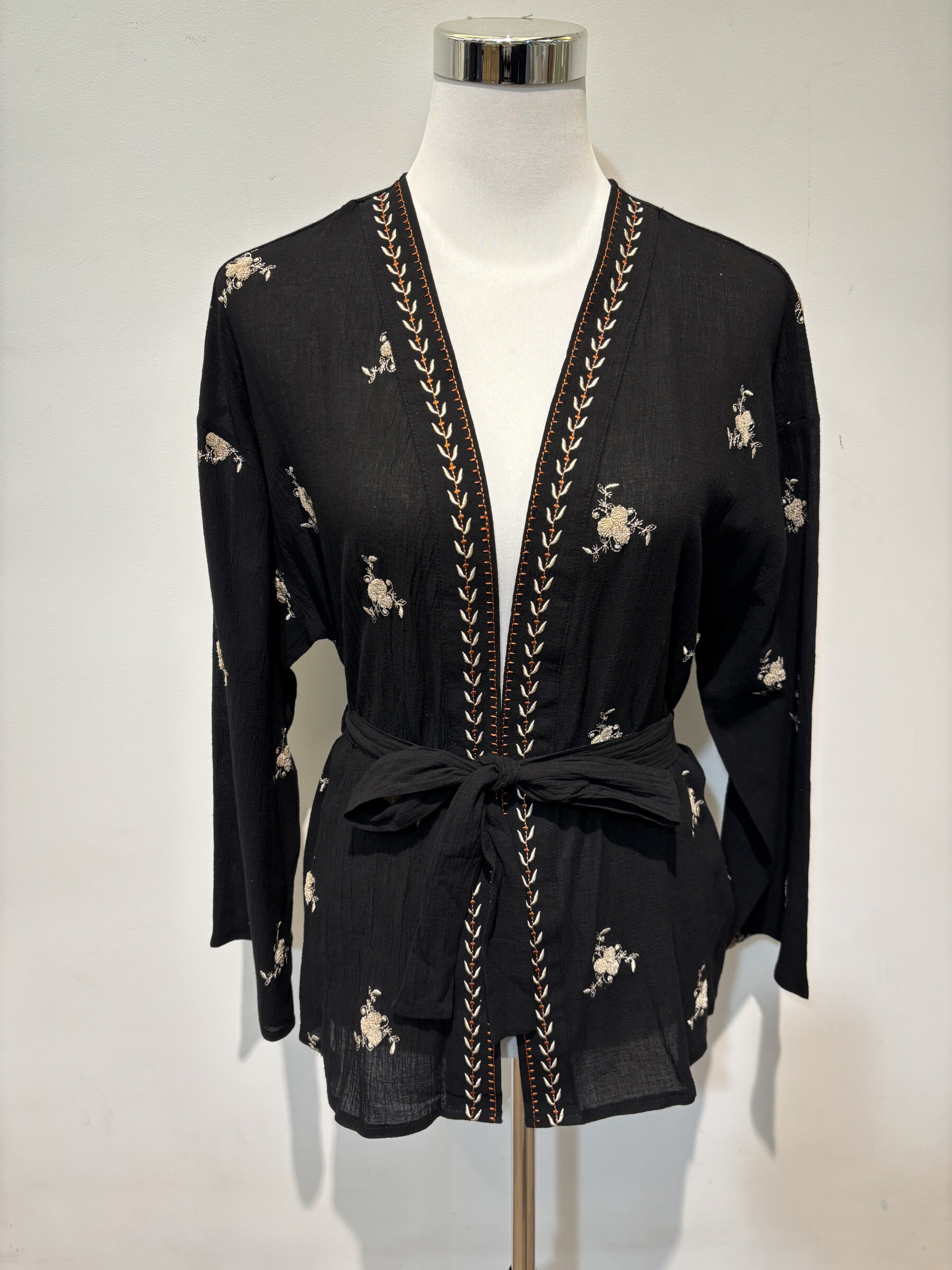 Grossista Voyelles - Kimono ricamato