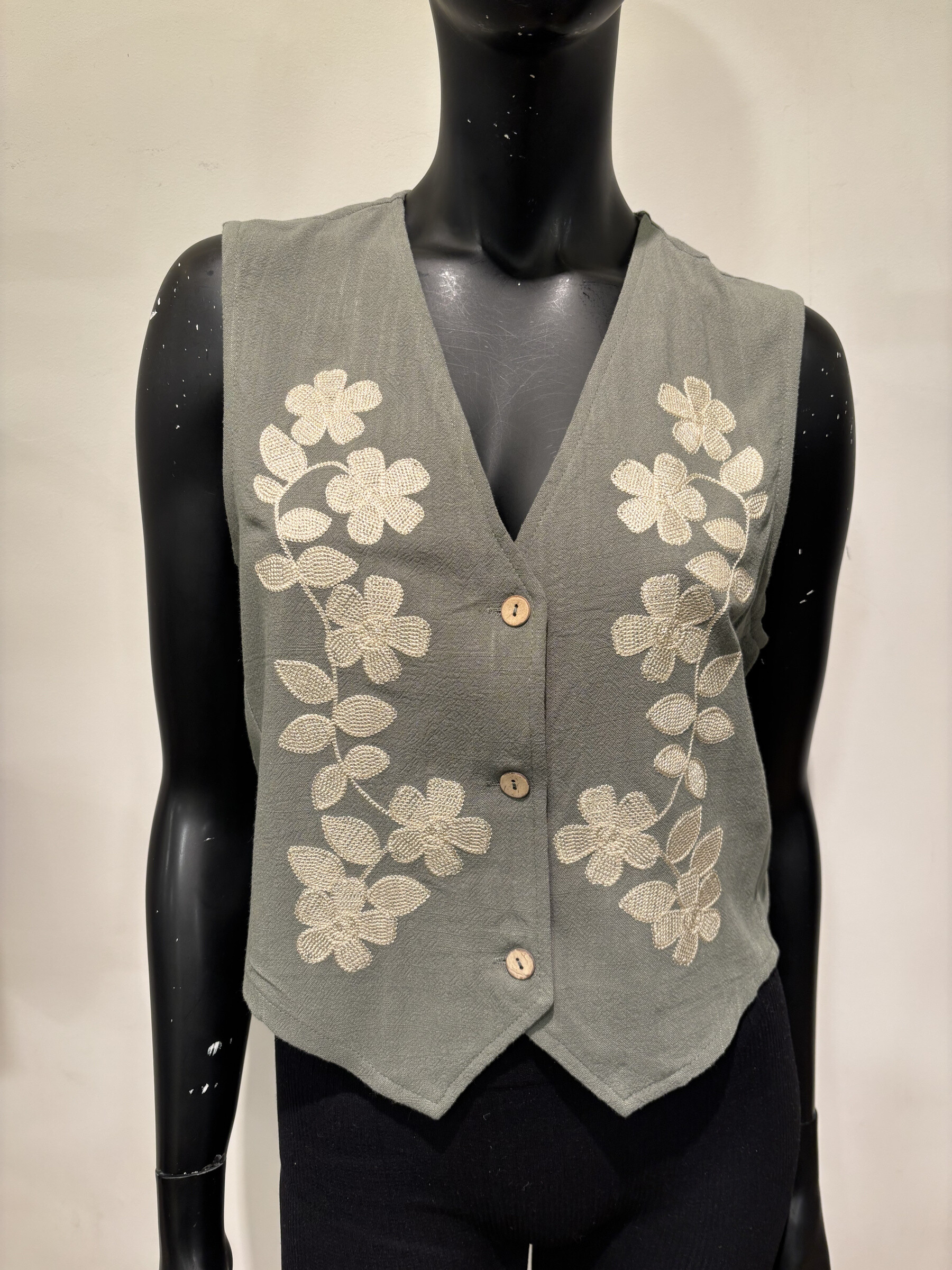 Wholesaler Voyelles - embroidered vest