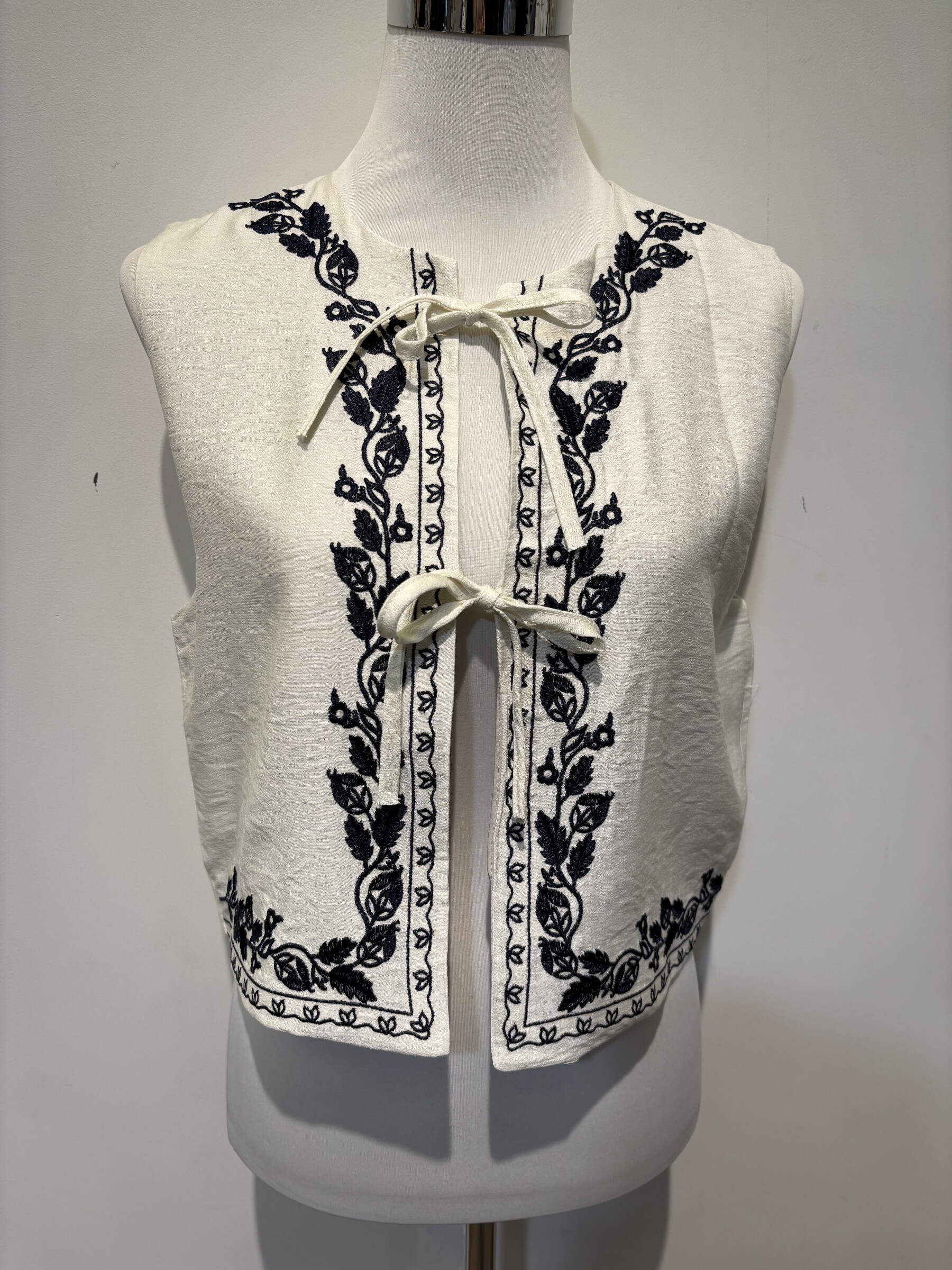Wholesaler Voyelles - sleeveless vest