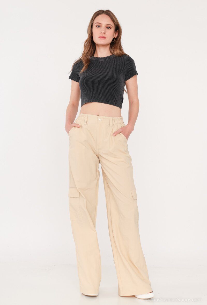 Mayorista Voyelles - Pantalón cargo de color liso con bolsillo de tapeta.