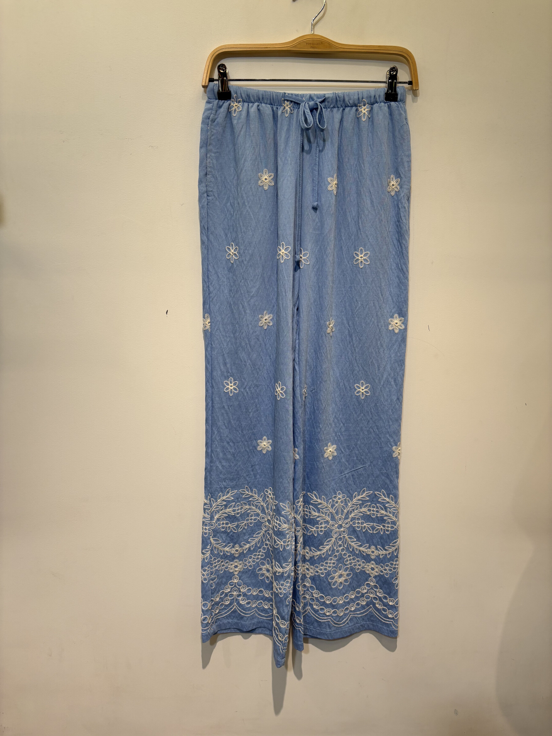 Wholesaler Voyelles - embroidered pants