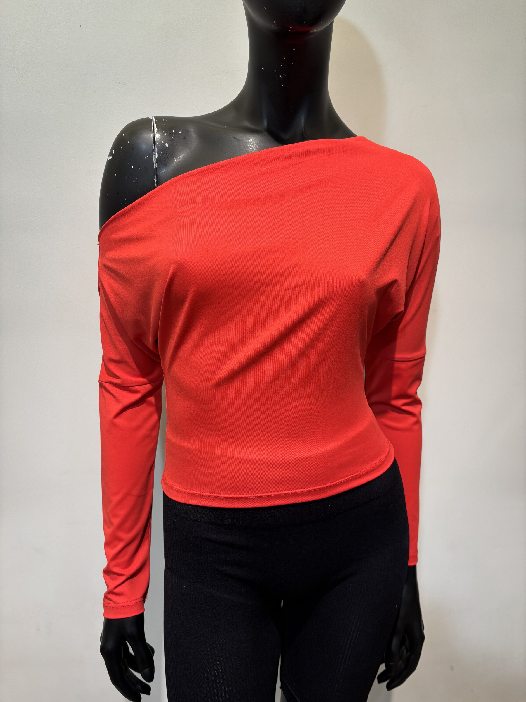 Wholesaler Voyelles - asymmetrical top