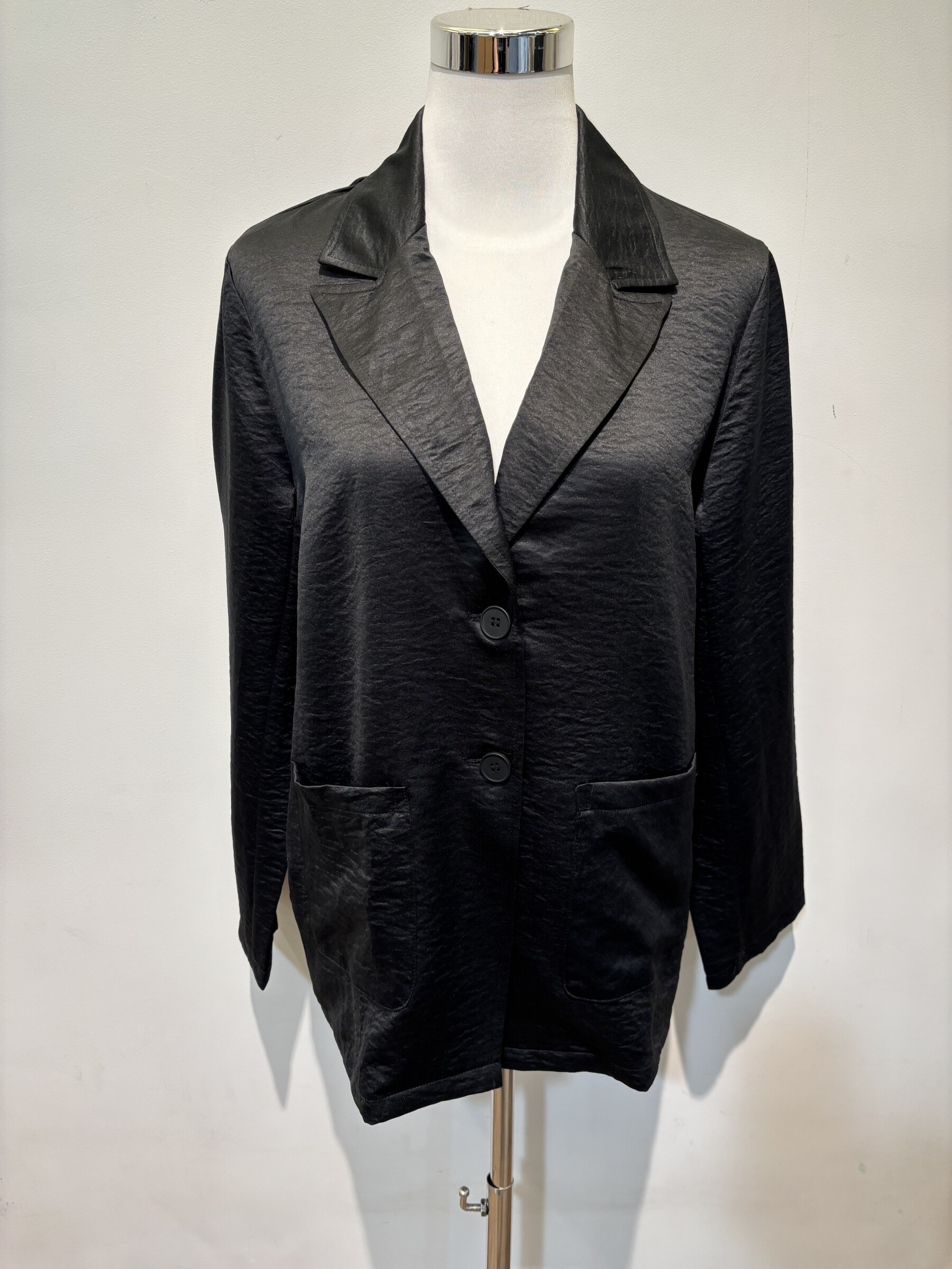 Wholesaler Voyelles - satin jacket