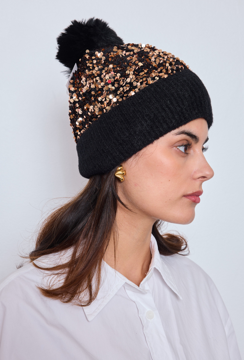 Wholesaler VS PLUS - Colorful Sequined Fur Hat With Pompom