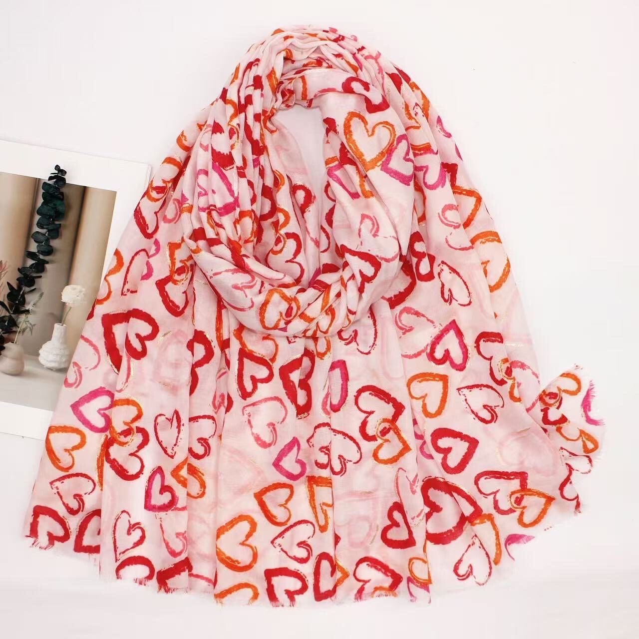 Wholesaler VS PLUS - Multicolored Heart Pattern Printed Scarf With Gilding