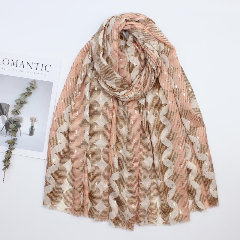 Wholesaler VS PLUS - scarf with check print gilding