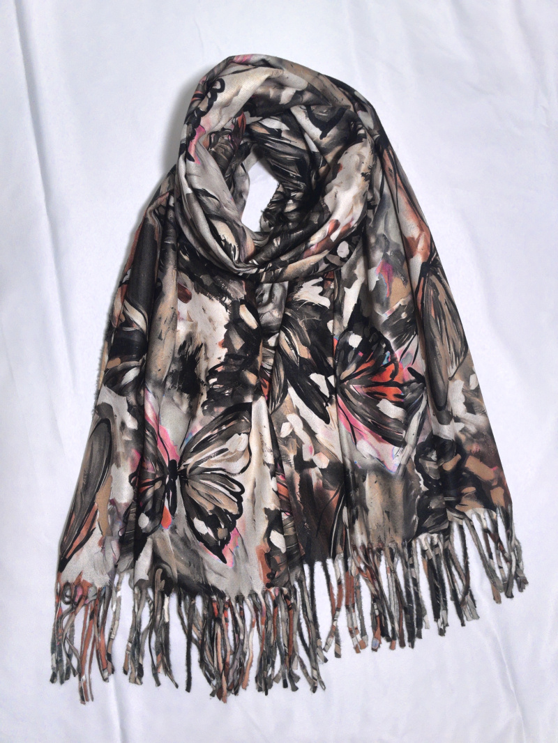 Wholesaler VS PLUS - Colorful butterfly print scarf