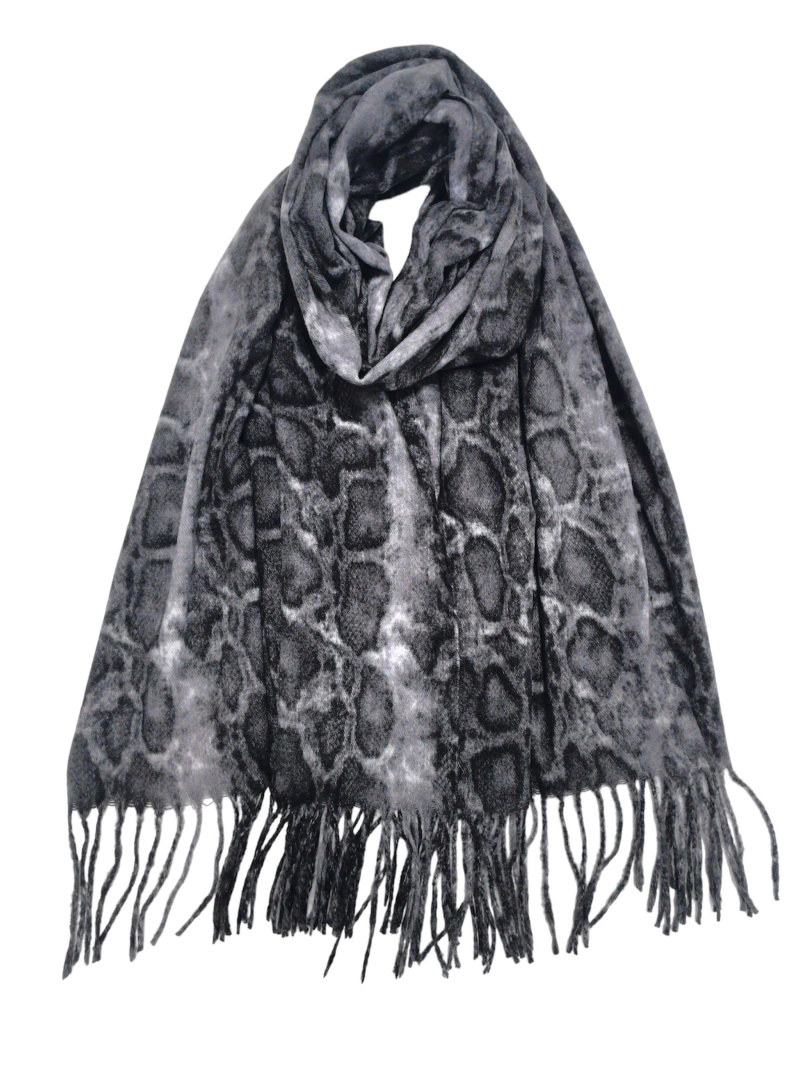 Wholesaler VS PLUS - Animal print python scarf