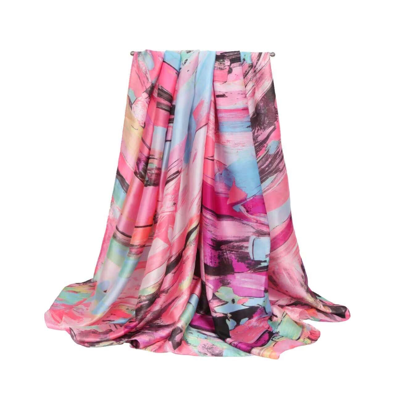 Wholesaler VS PLUS - Silky scarf with fluid geometric printed pattern
