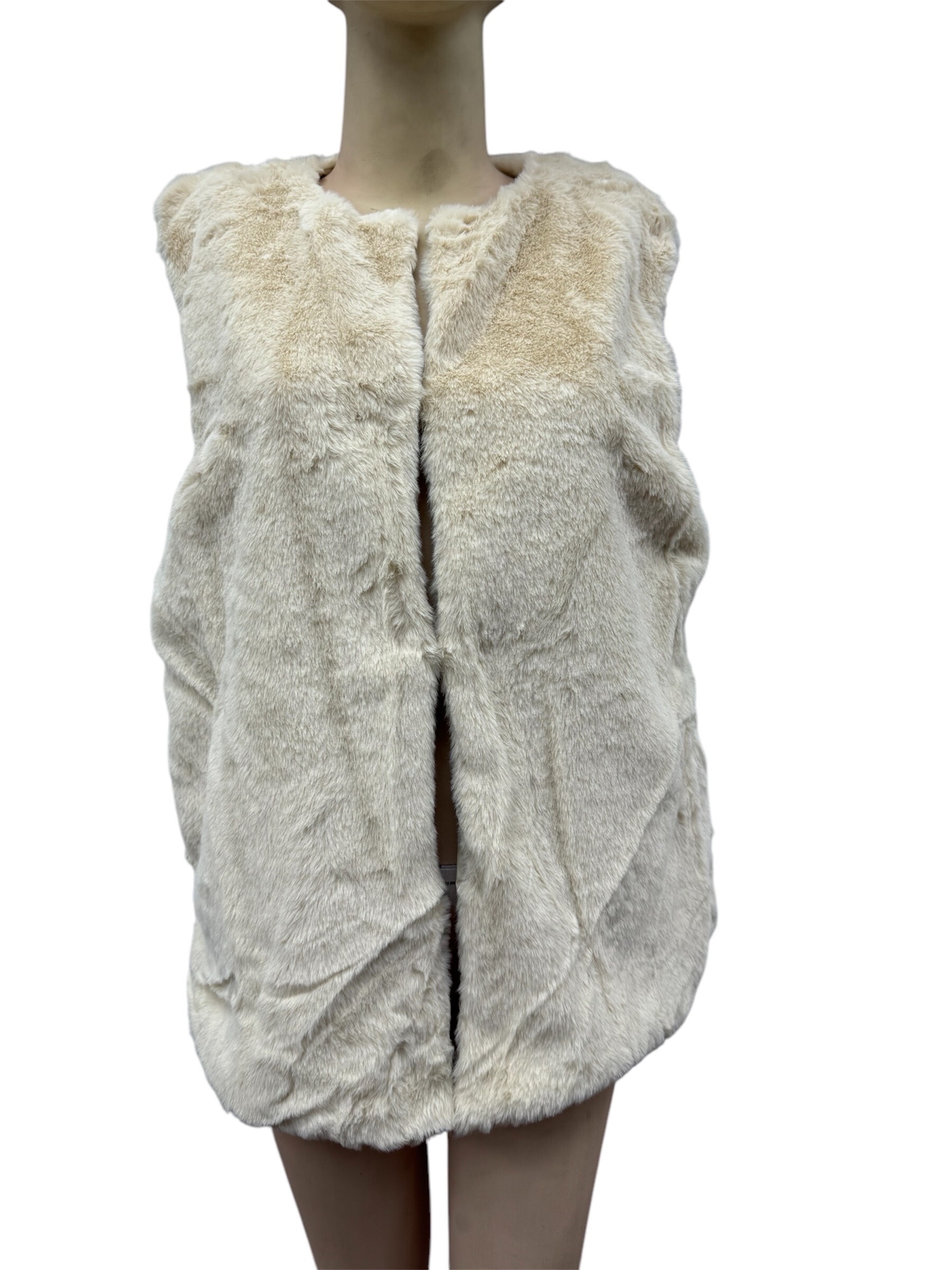 Wholesaler VS PLUS - Faux fur vest with pockets