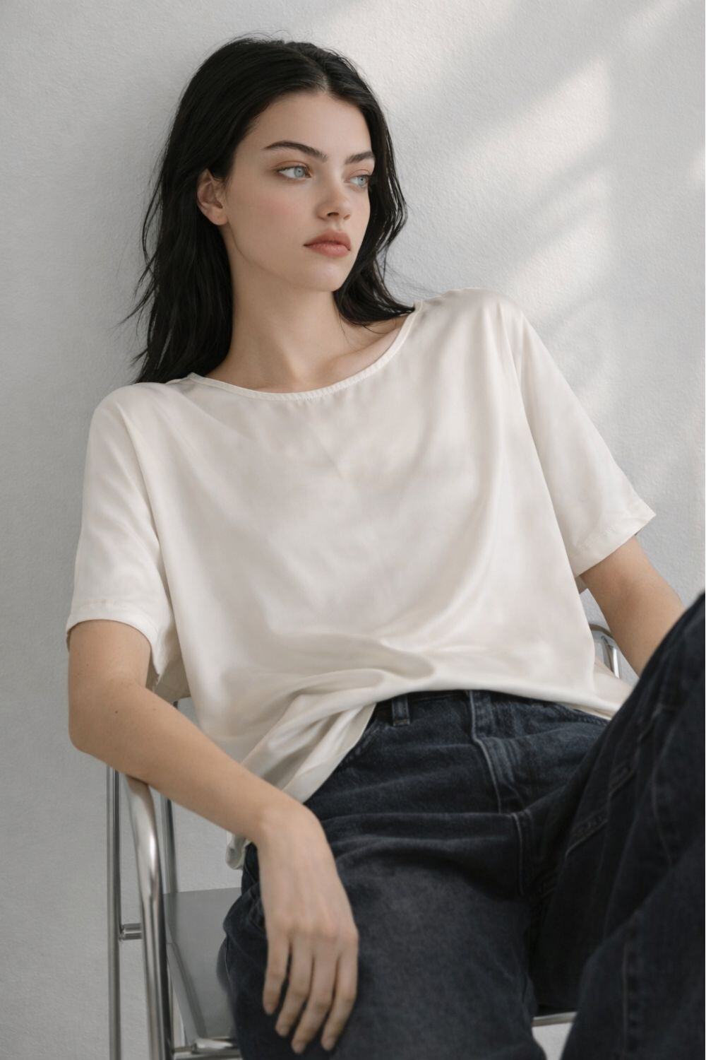 Großhändler WAY WAY SRL - BLUSE AUS VISKOSE-SATIN MIT WEICHER SILHOUETTE
